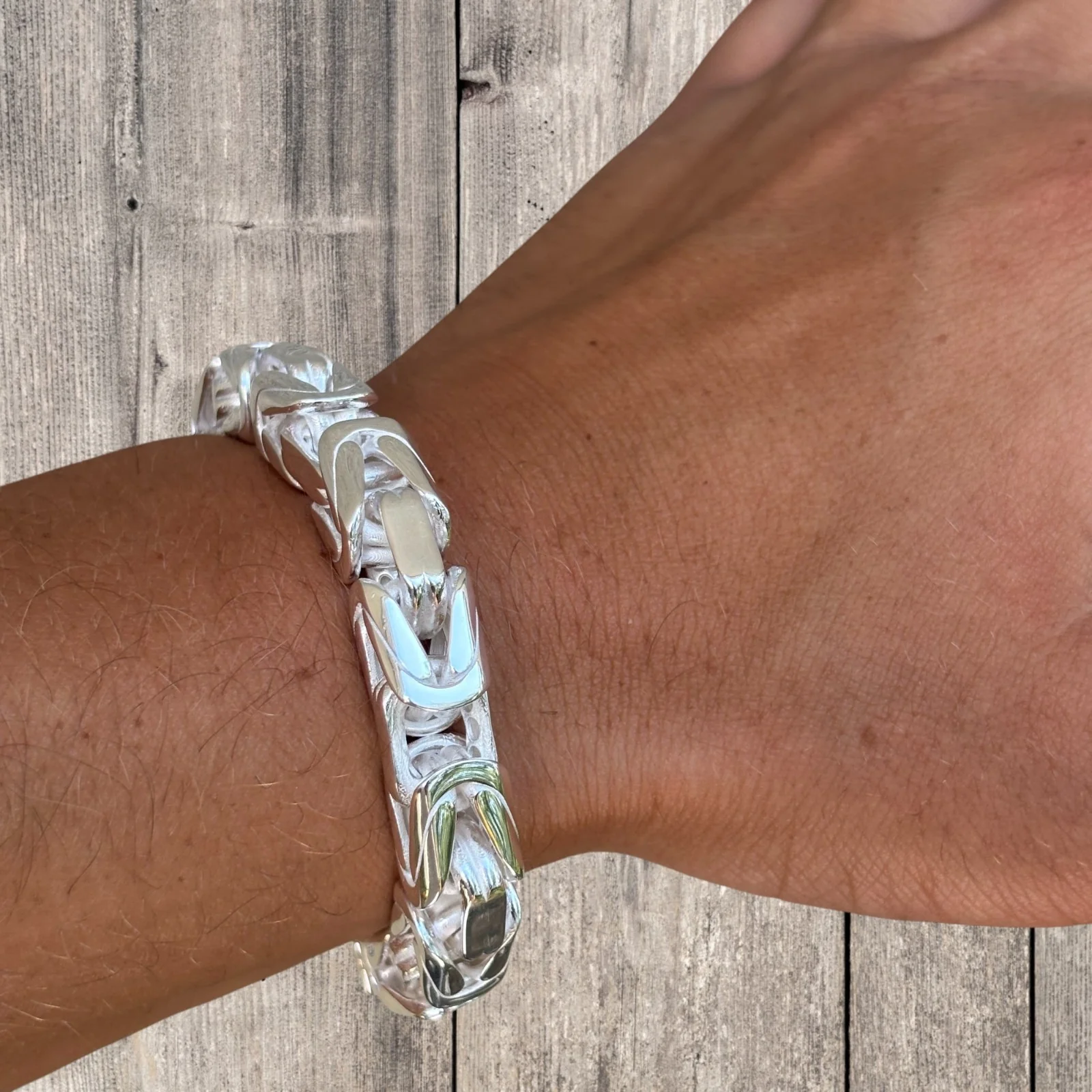925 Sterling Silver 10mm Byzantine W. Box Clasp Bracelet - Image 10