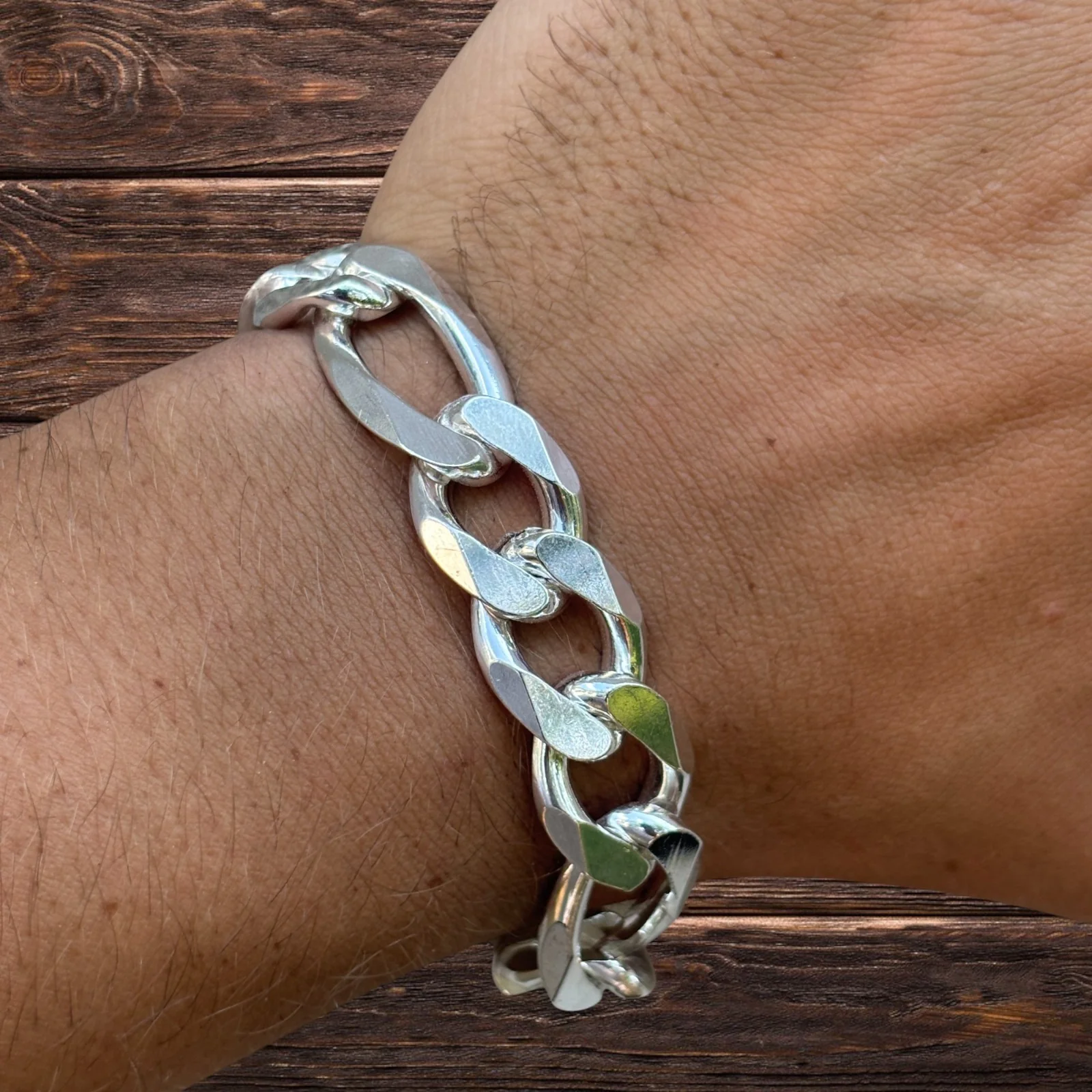 925 Sterling Silver 15mm Figaro Bracelet - Image 10