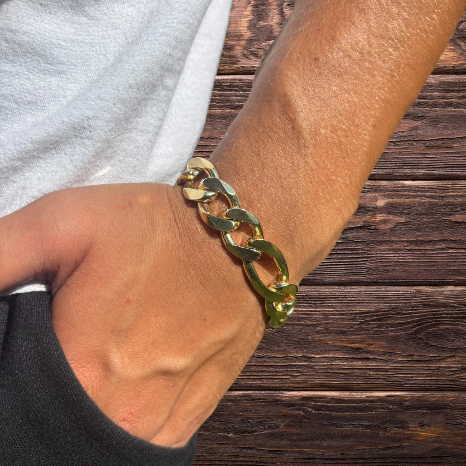 925 Sterling Silver 15mm Figaro Bracelet - Image 24