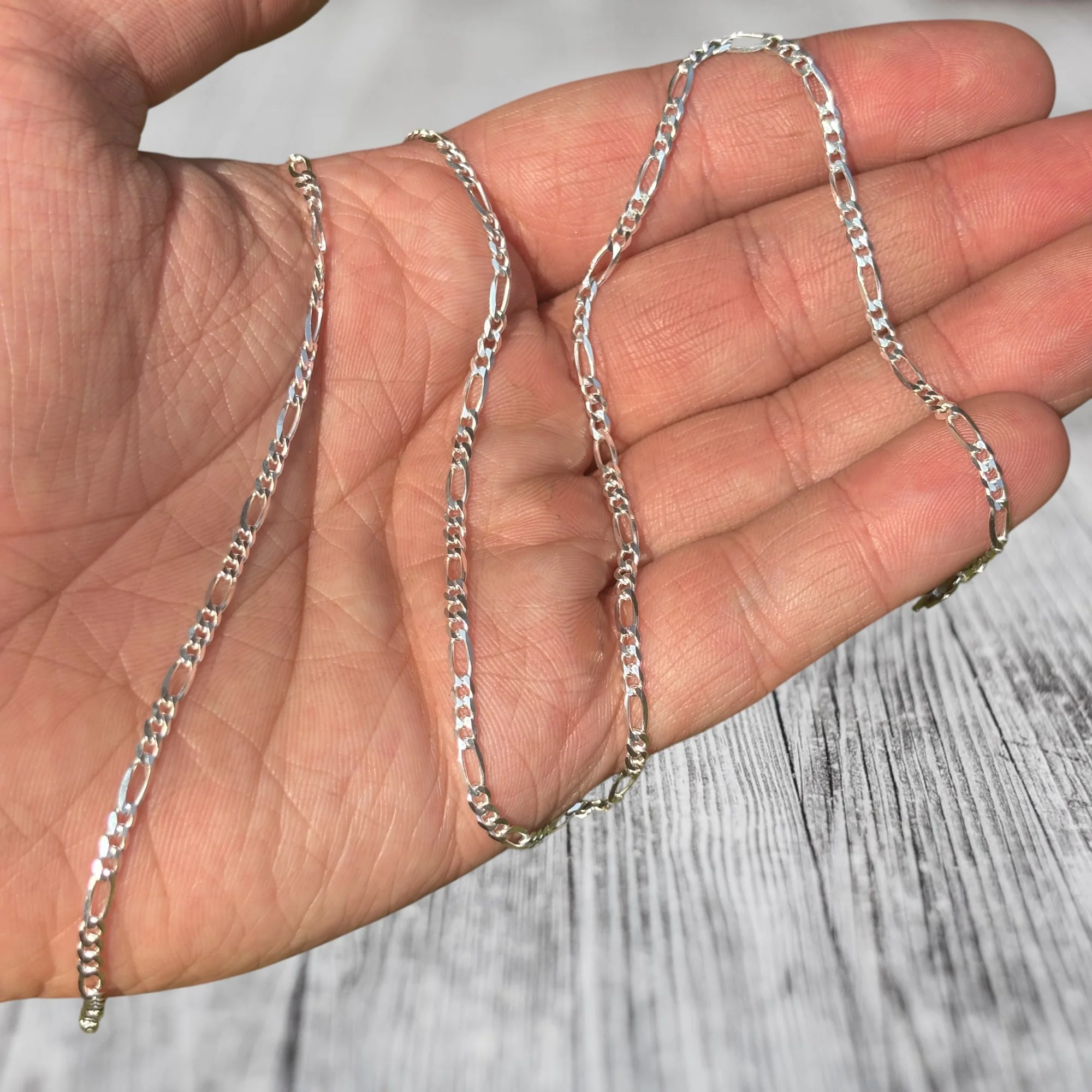 925 Sterling Silver 2.5mm Figaro Chain Necklace - Image 4