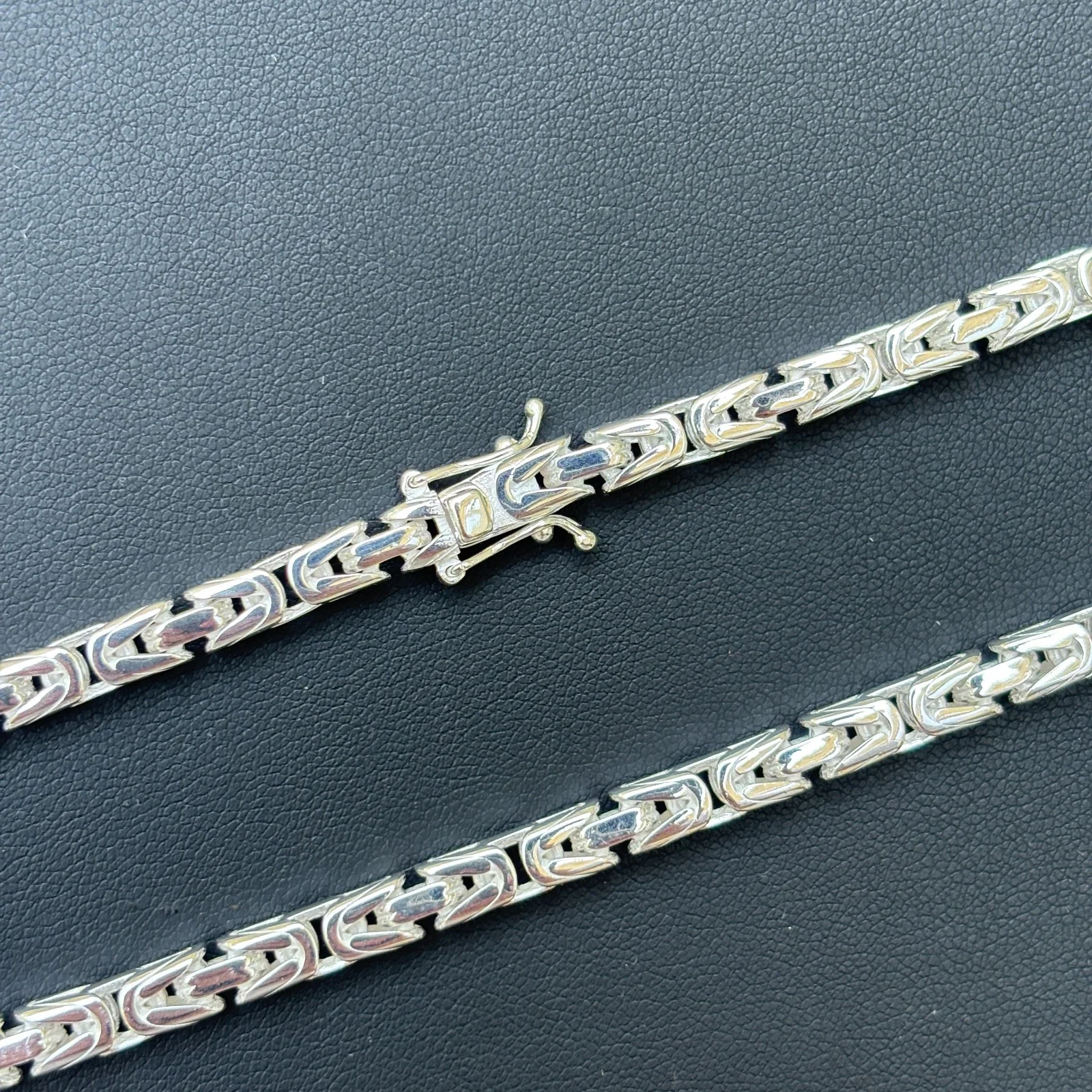 925 Sterling Silver 5mm Byzantine W. Box Clasp Chain Necklace - Image 9