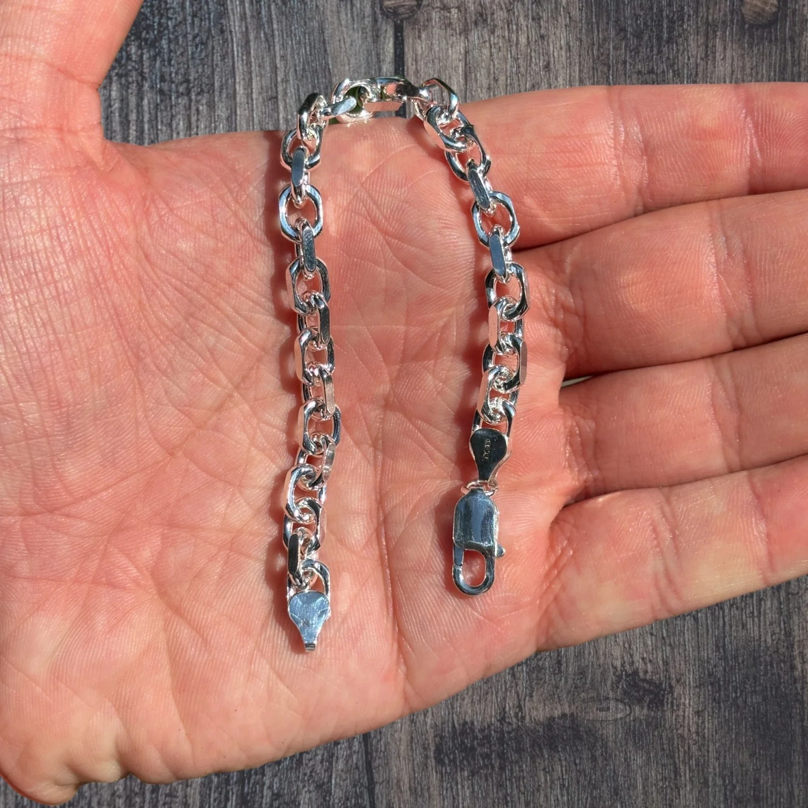 925 Sterling Silver 6mm Anchor Cable Bracelet - Image 4