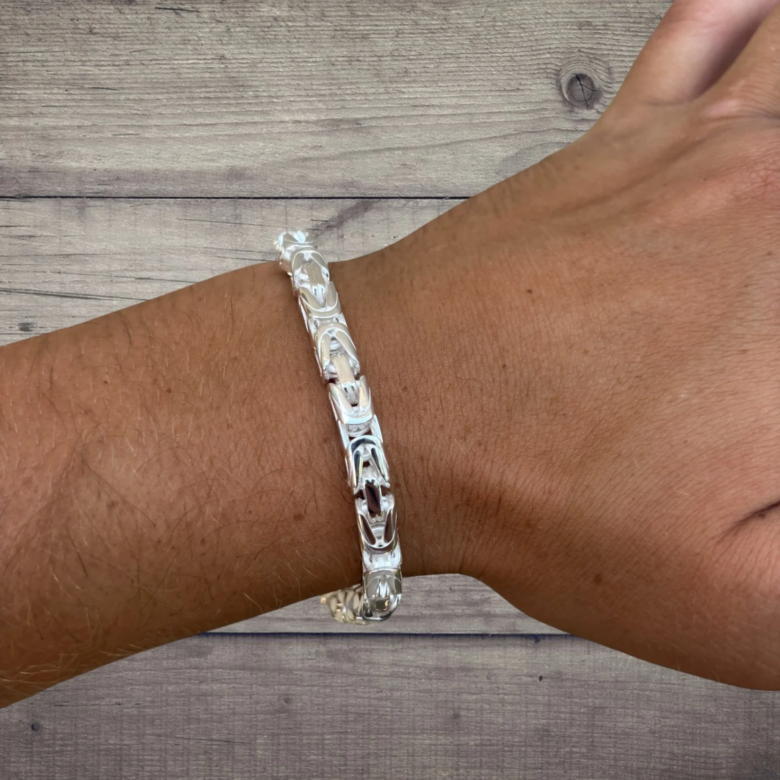 925 Sterling Silver 6mm Byzantine W. Box Clasp Bracelet - Image 14