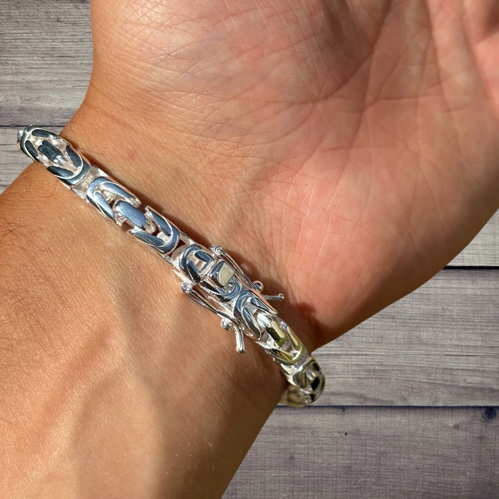 925 Sterling Silver 6mm Byzantine W. Box Clasp Bracelet - Image 8