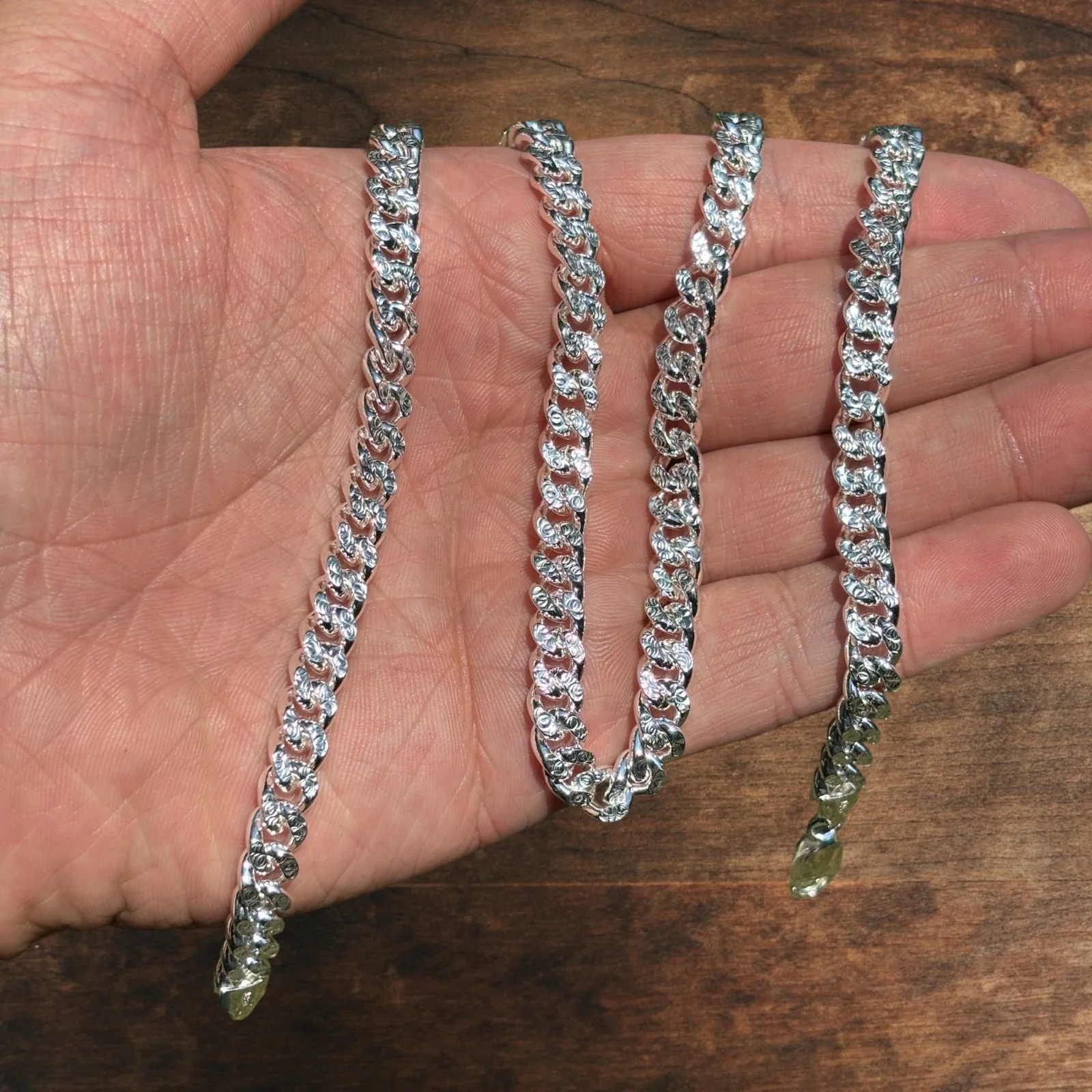 925 Sterling Silver 7mm Diamond Cut Miami Cuban Chain Necklace - Image 5
