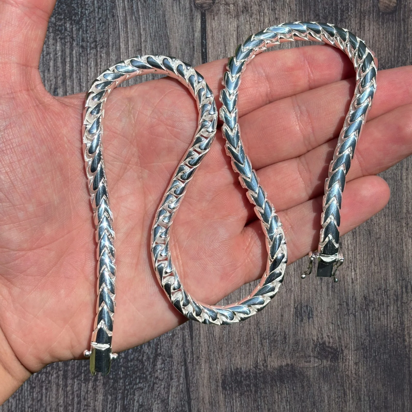925 Sterling Silver 7mm Rounded Franco Chain W. Box Clasp Necklace - Image 3