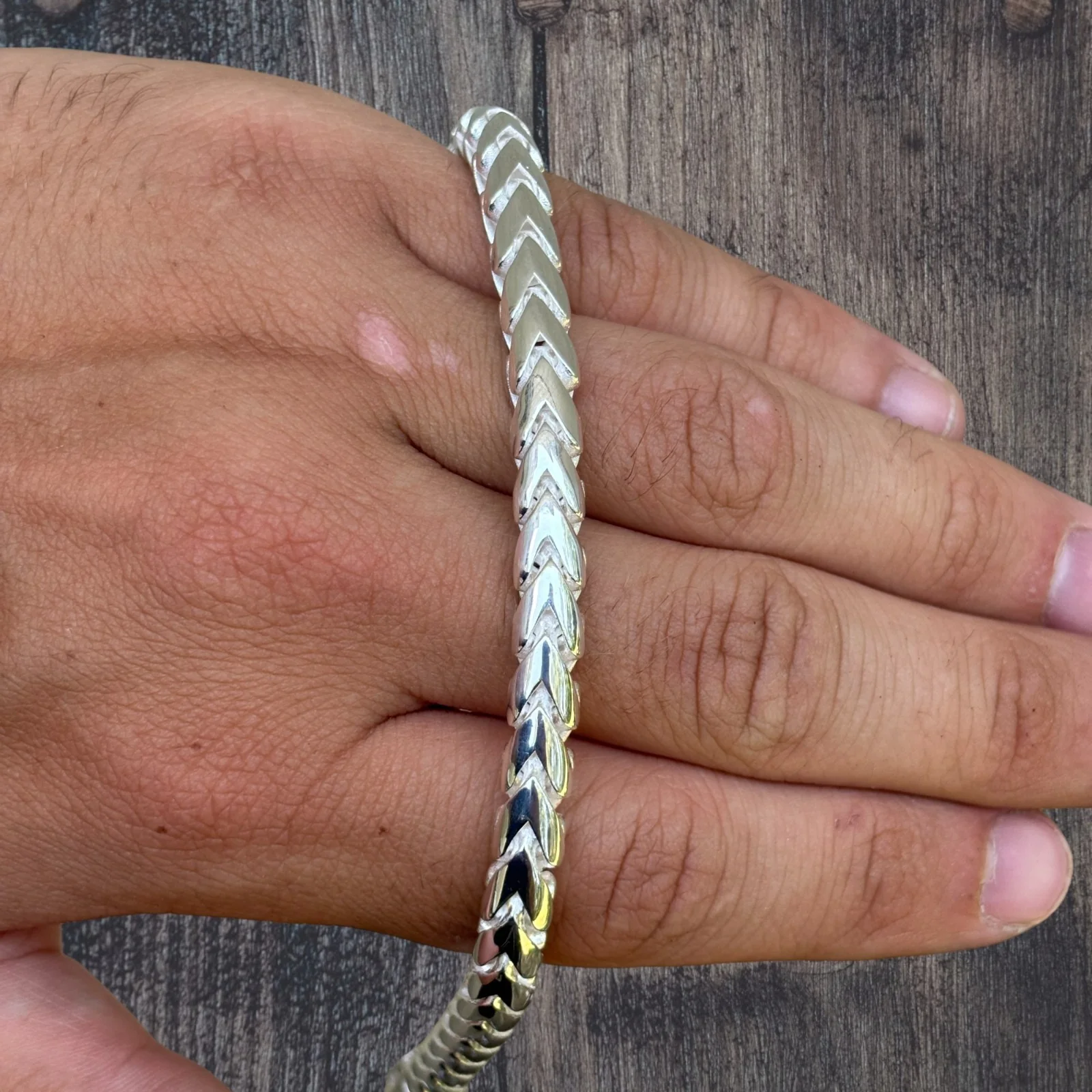 925 Sterling Silver 7mm Rounded Franco Chain W. Box Clasp Necklace - Image 8