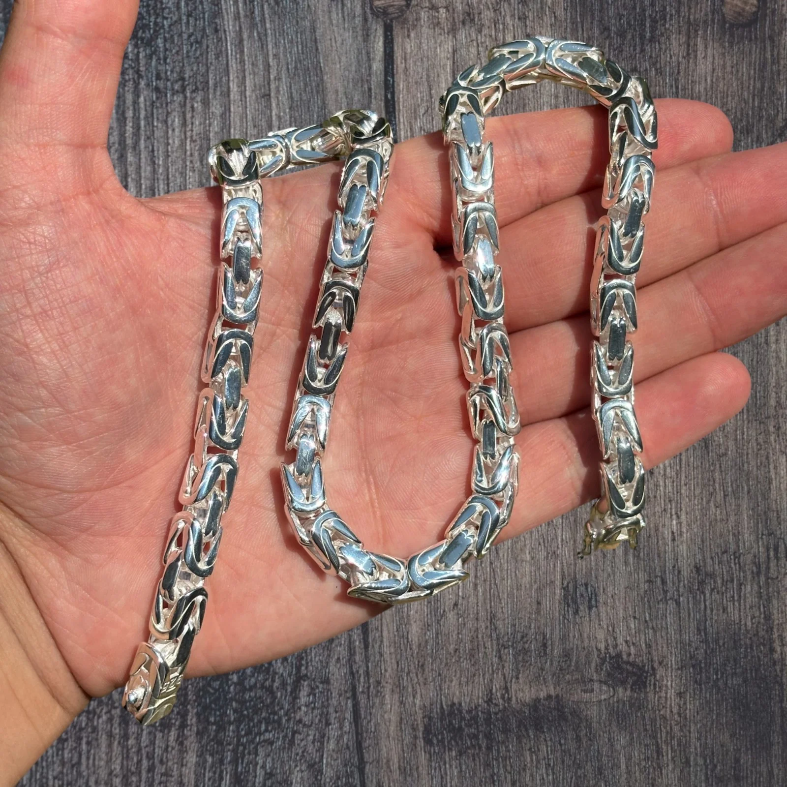 925 Sterling Silver 8mm Byzantine W. Box Clasp Chain Necklace - Image 3