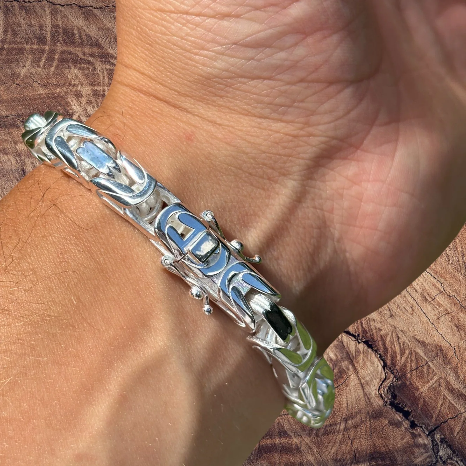925 Sterling Silver 8mm Byzantine W. Box Clasp Bracelet - Image 3