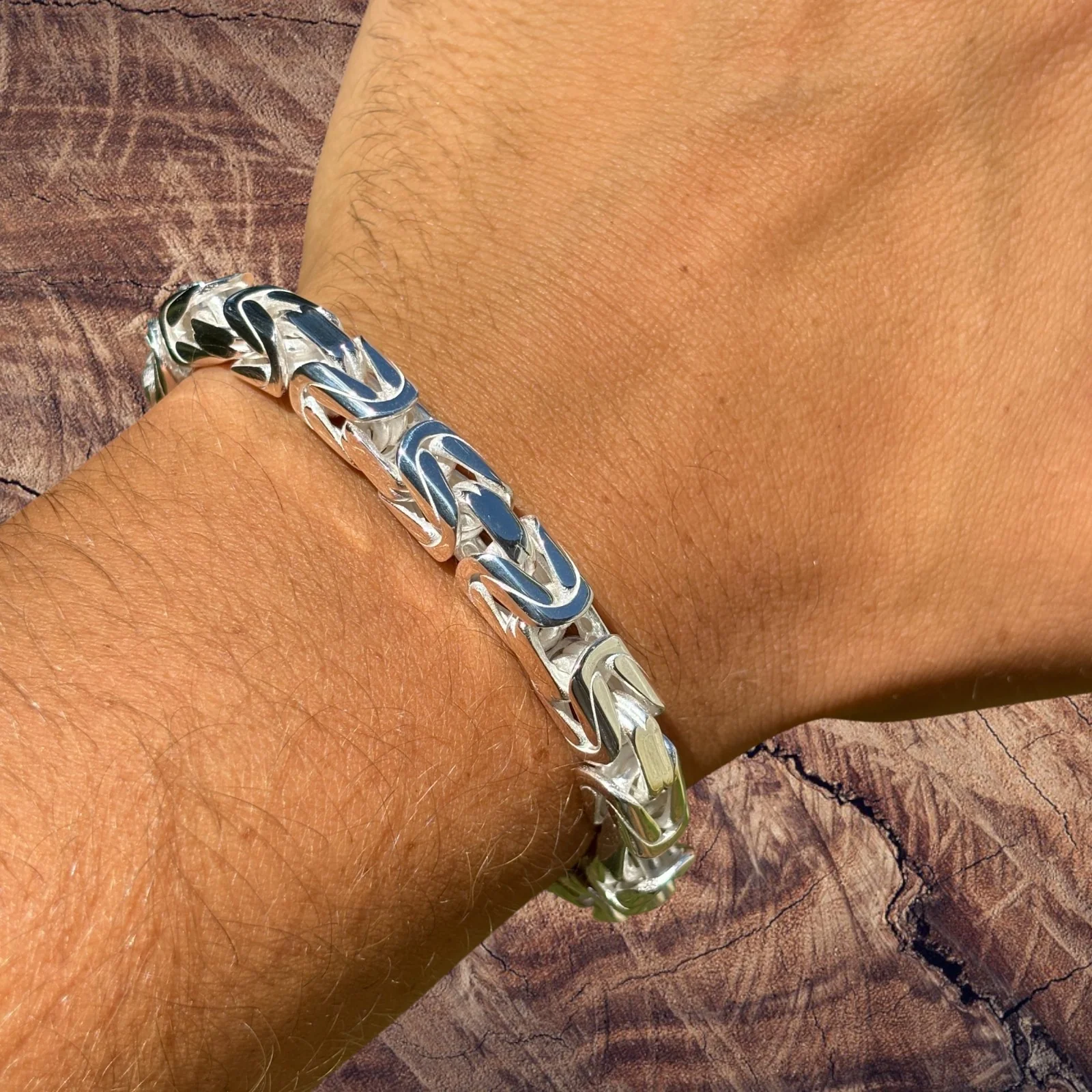 925 Sterling Silver 8mm Byzantine W. Box Clasp Bracelet - Image 6