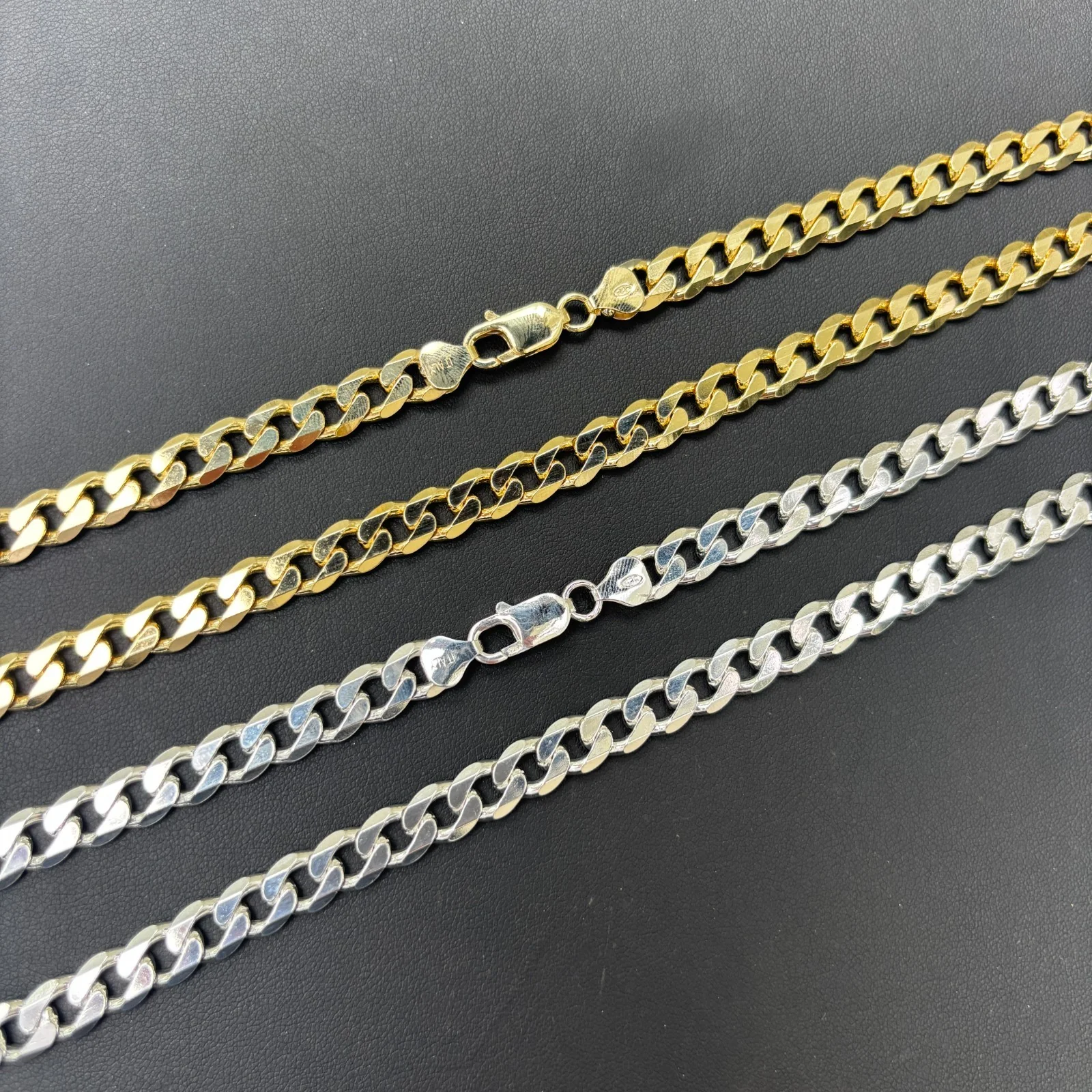 925 Sterling Silver 8mm Curb Chain Necklace - Image 3