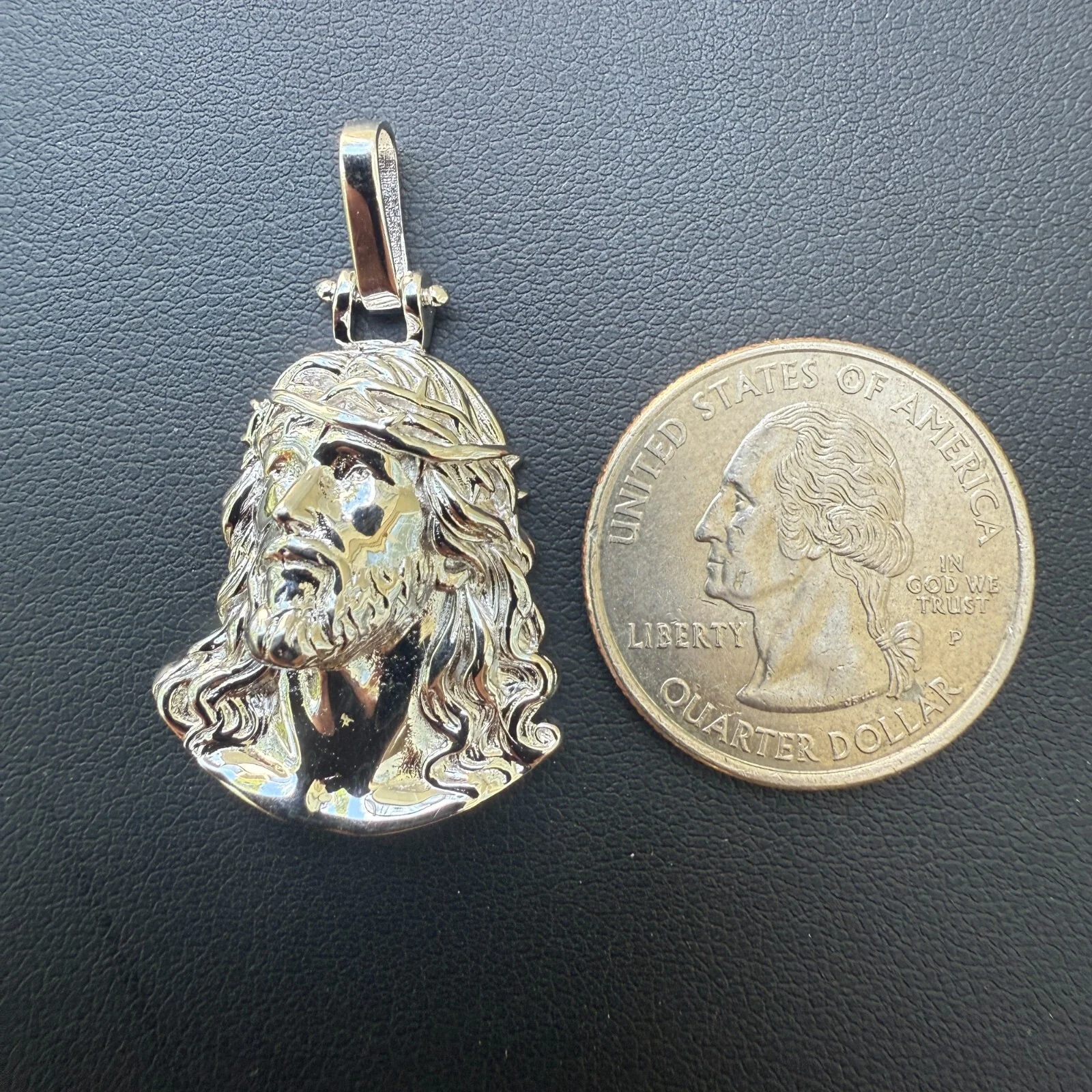 925 Sterling Silver Passion Of The Christ Jesus Piece Pendant - Small - Image 7