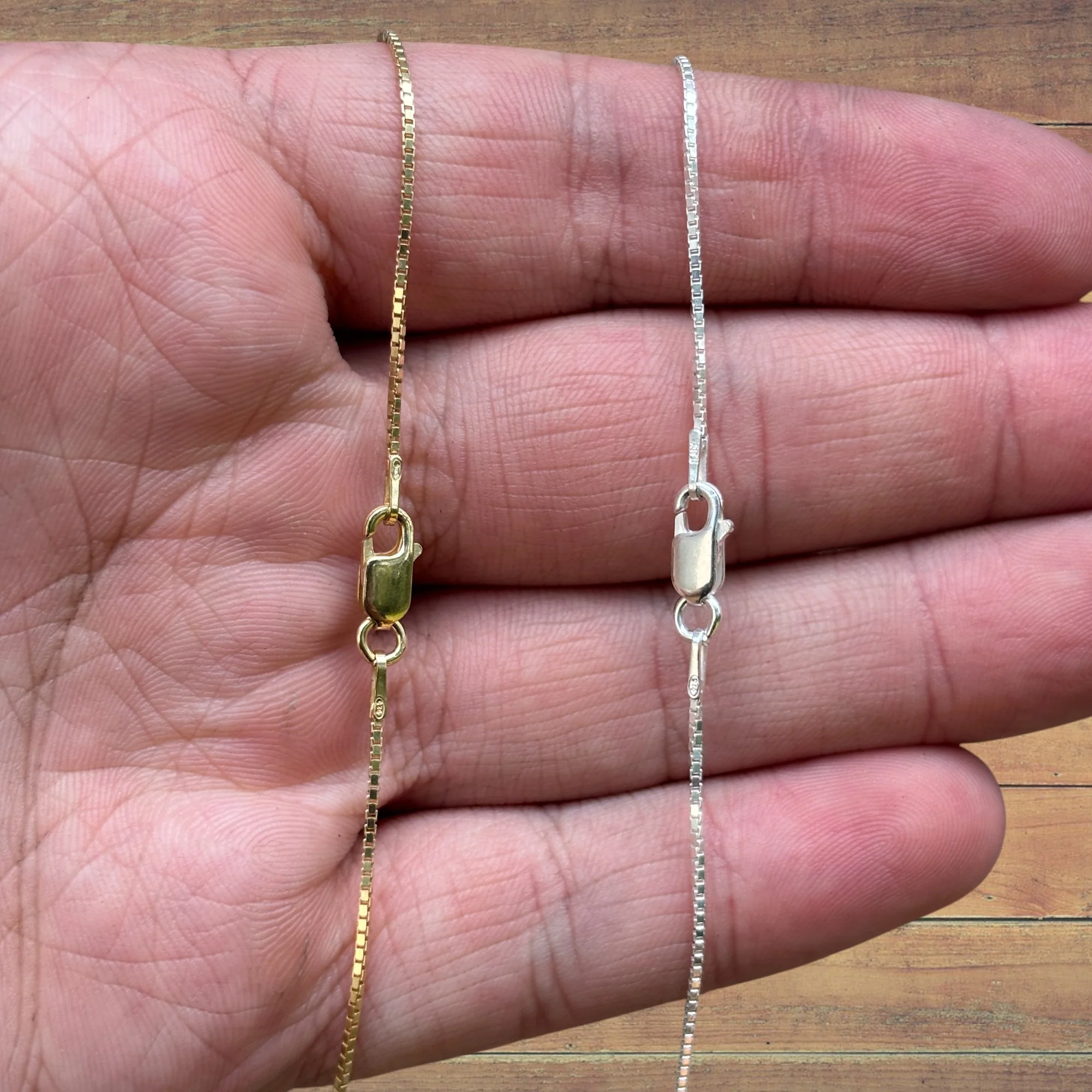 925 Sterling Silver 1mm Box Chain Necklace - Image 4