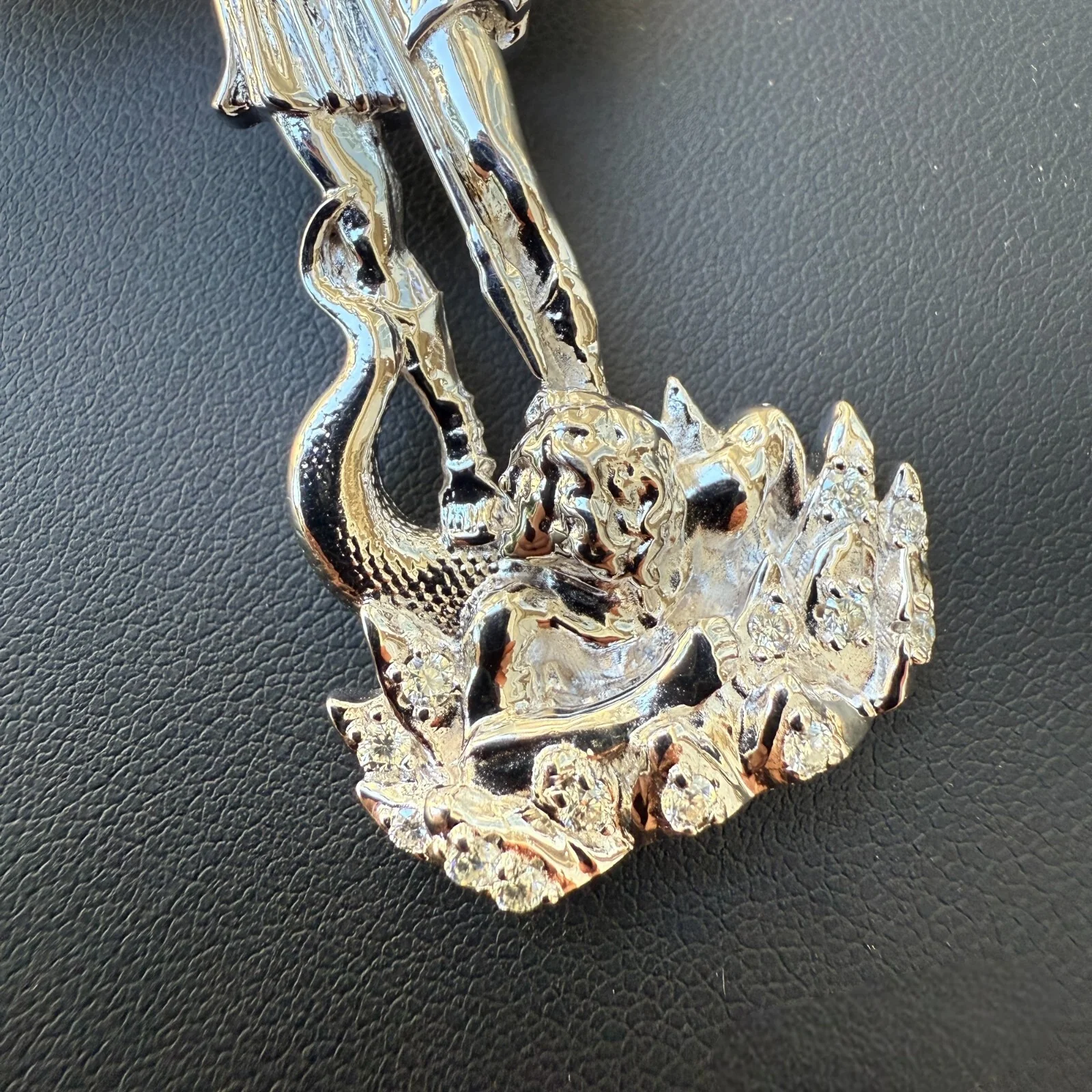 925 Sterling Silver St Michael Pendant With Moissanite - Large - Image 7