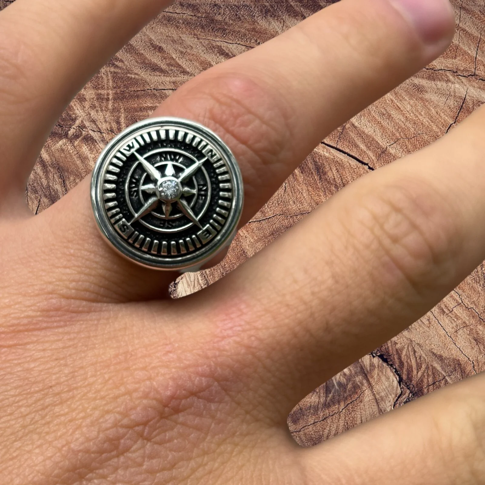 925 Sterling Silver Compass Ring - Image 4