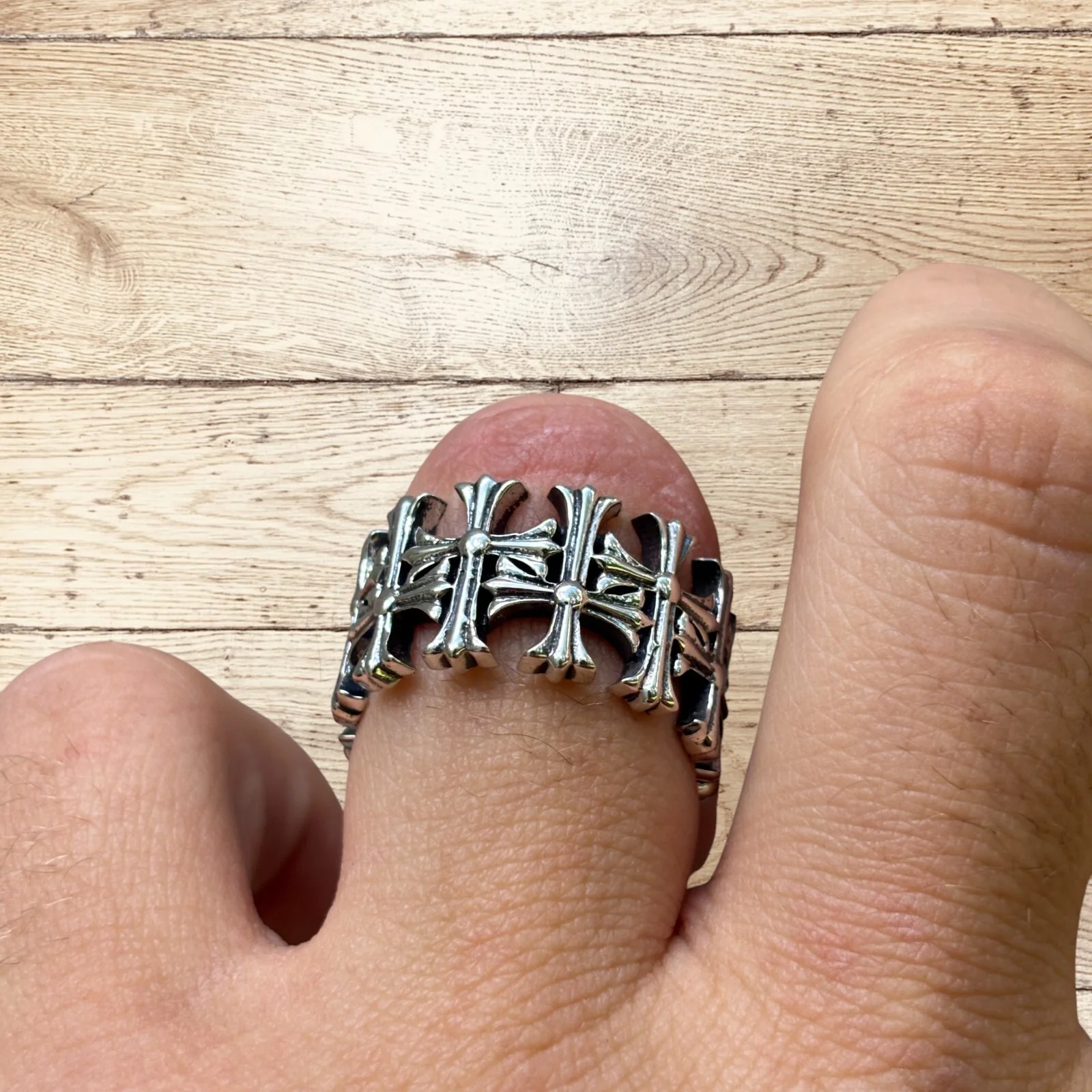 925 Sterling Silver Cross Hearts Ring - Image 7