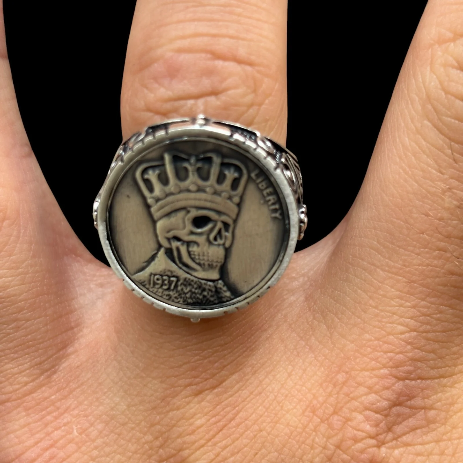 925 Sterling Silver Dead King Coin Ring - Image 6