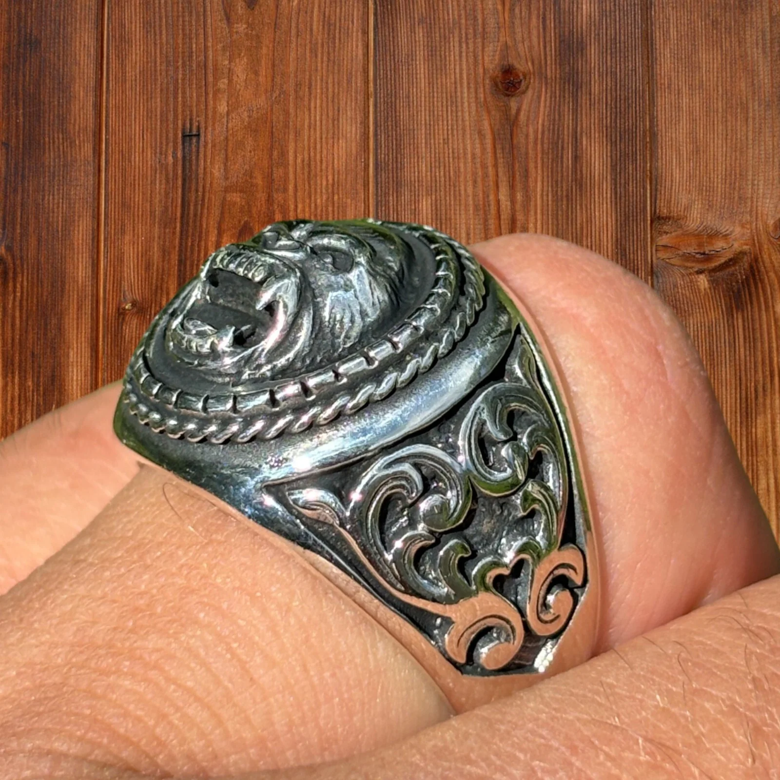 925 Sterling Silver Gorilla Ring - Image 3