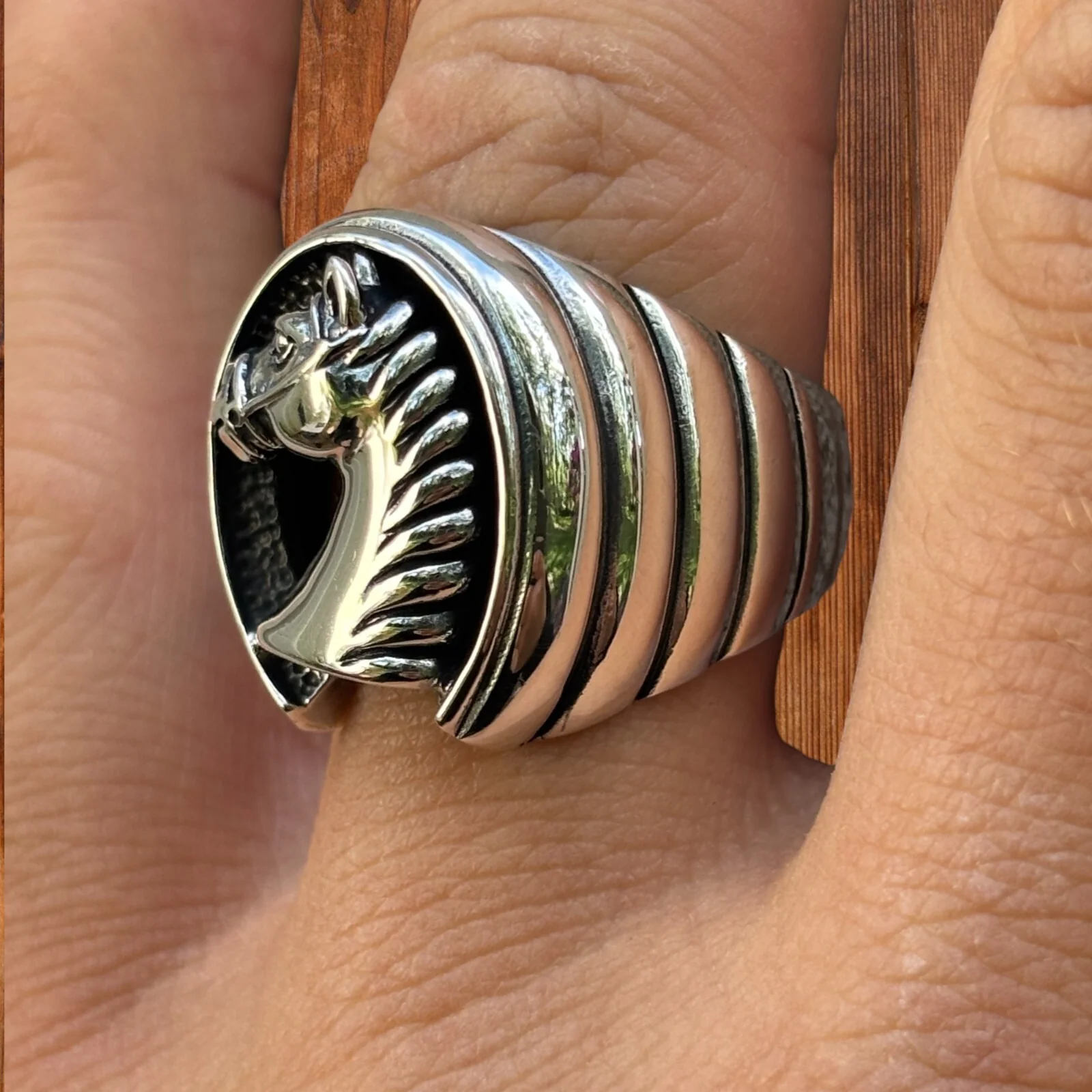 925 Sterling Silver Horseshoe Ring - Image 6