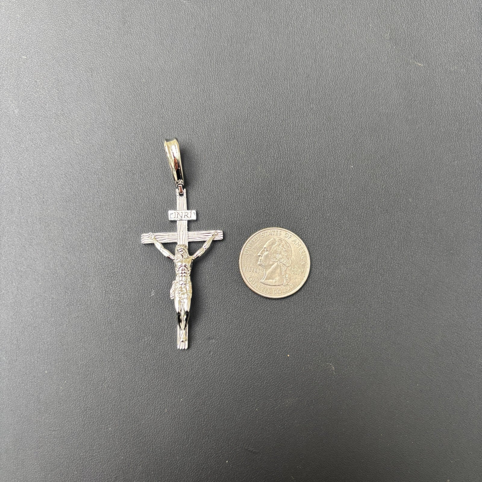 925 Sterling Silver Jesus on Wooden Cross Pendant - Image 6