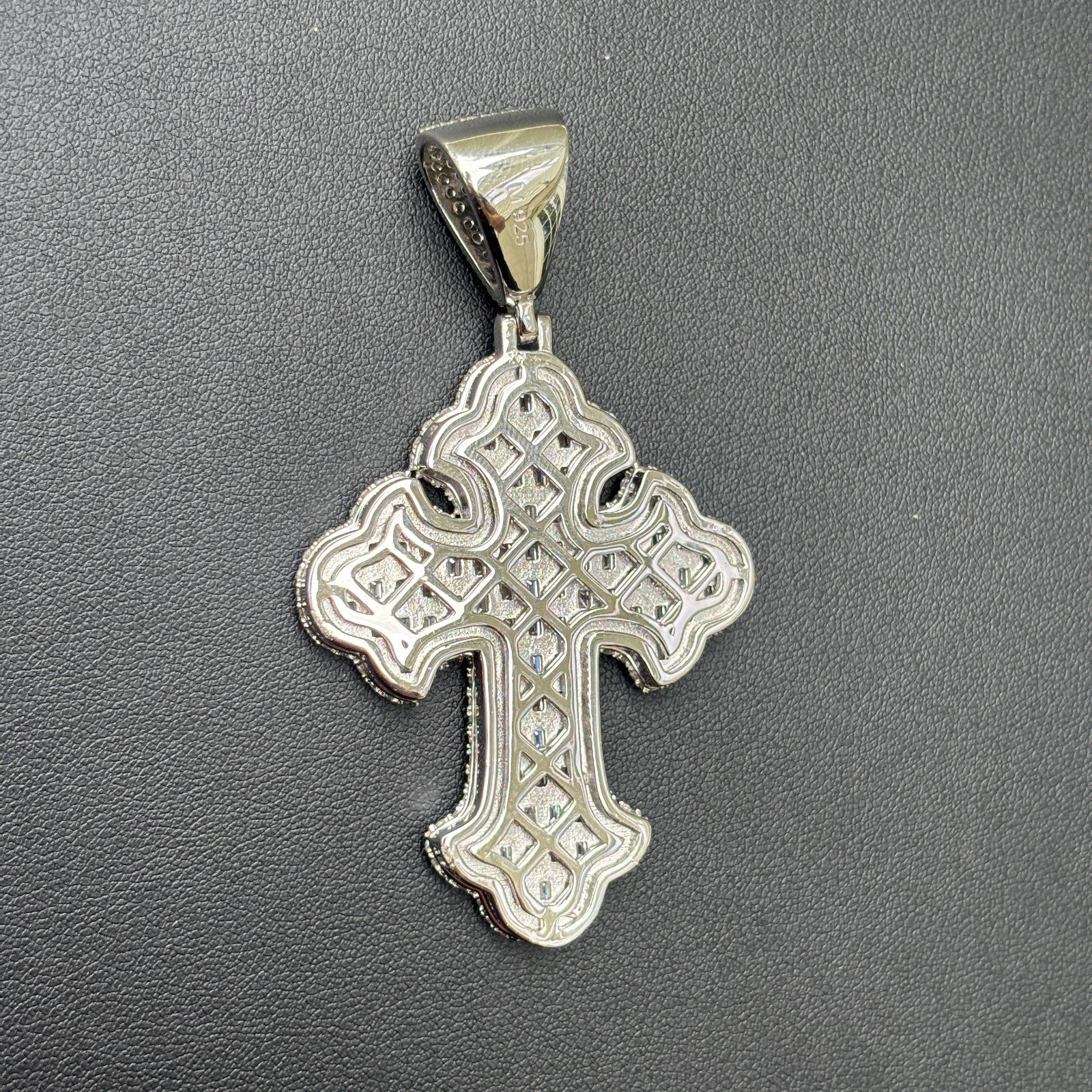 925 Sterling Silver Gothic Cross With Moissanite - Large - Image 12