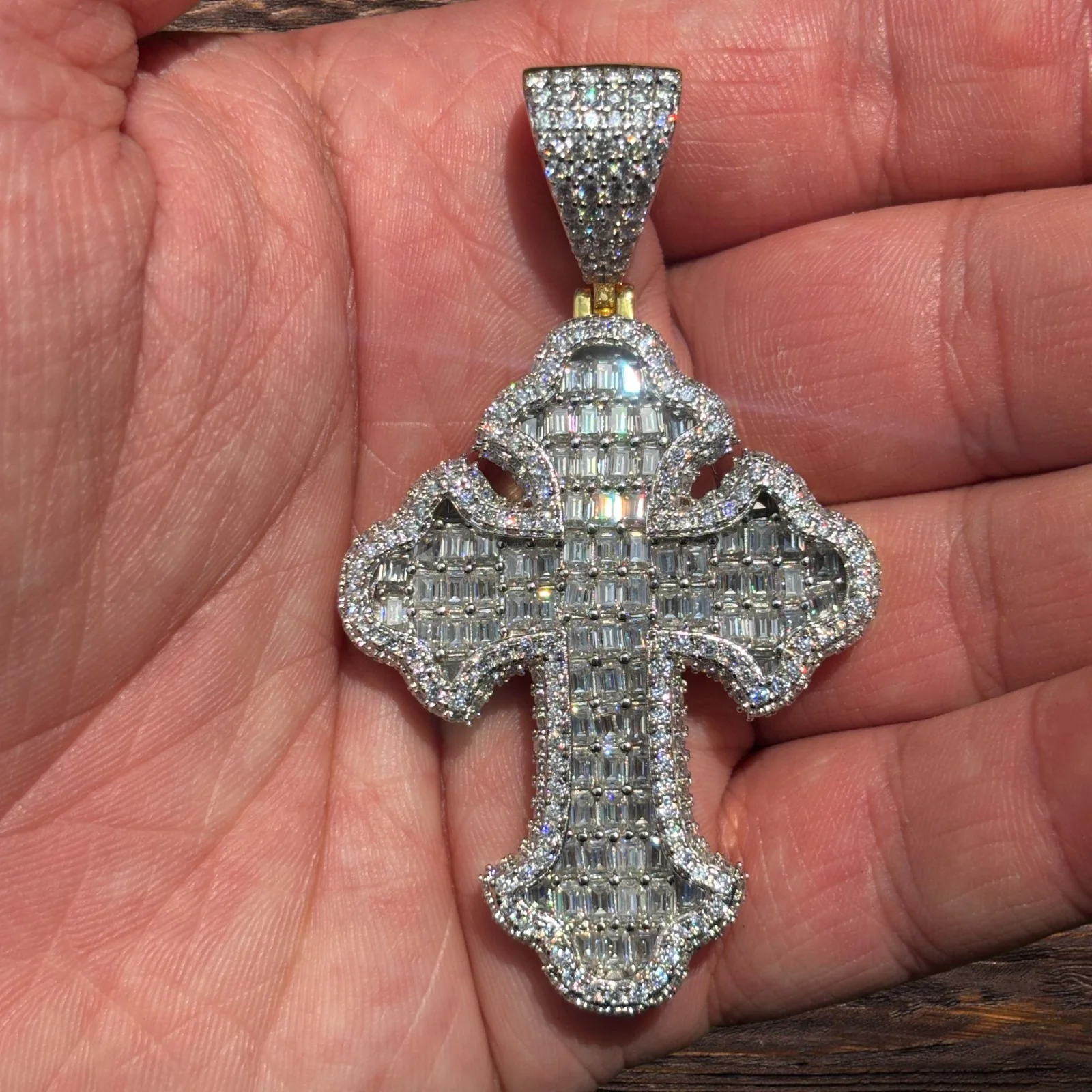 925 Sterling Silver Gothic Cross With Moissanite - Large - Image 8