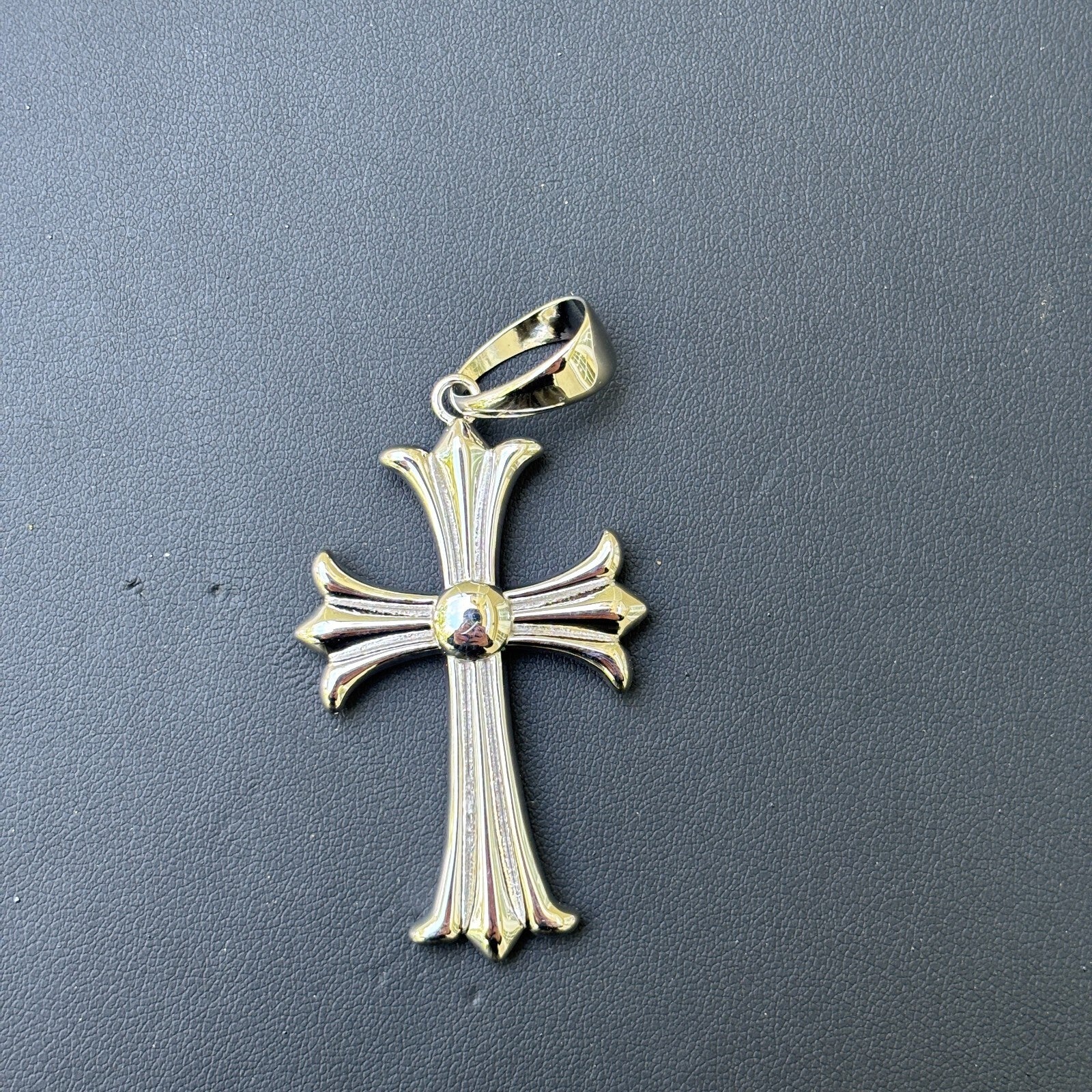 925 Sterling Silver Cross Hearts Pendant - Large - Image 8