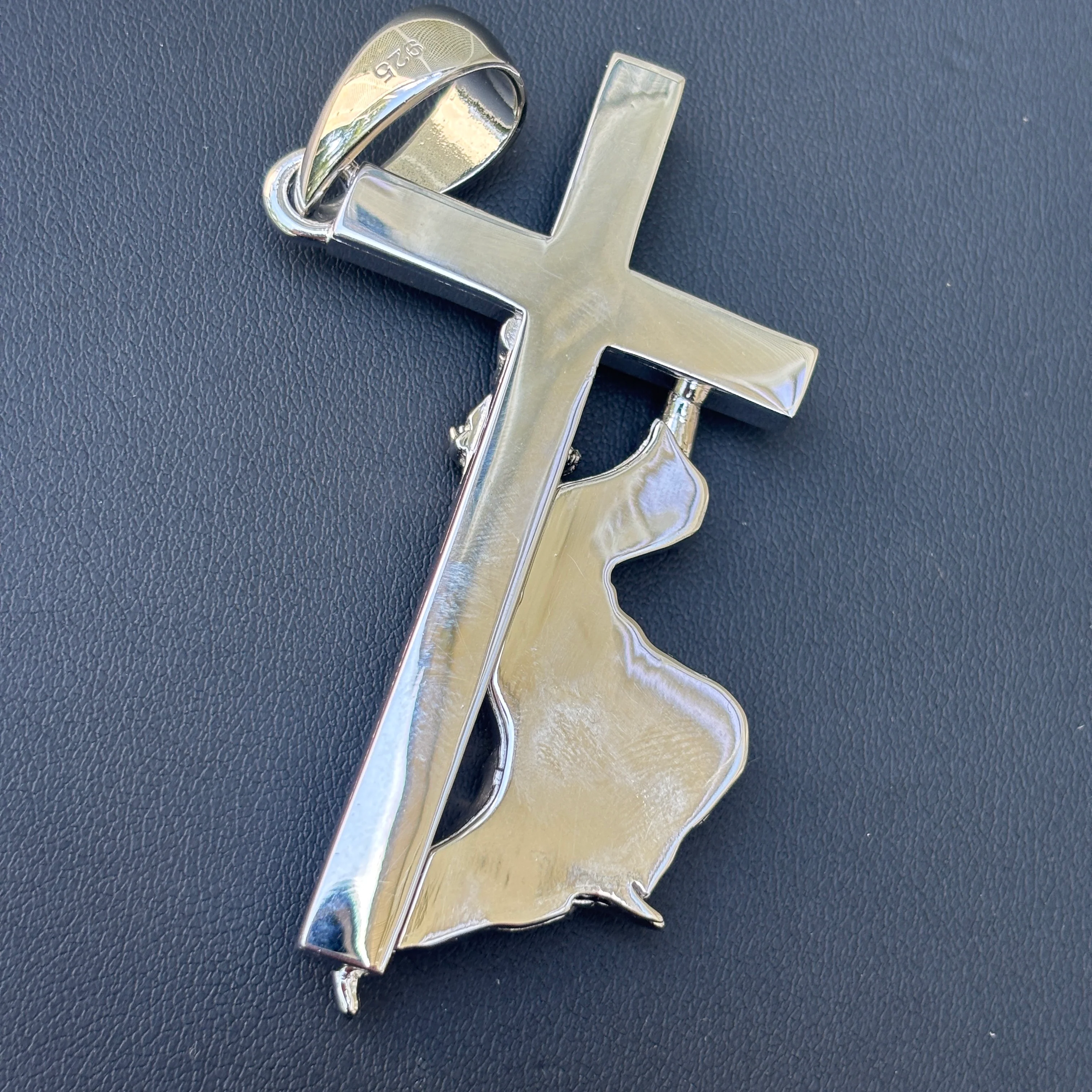 925 Sterling Silver Jesus Carrying Cross Pendant - Large - Image 11