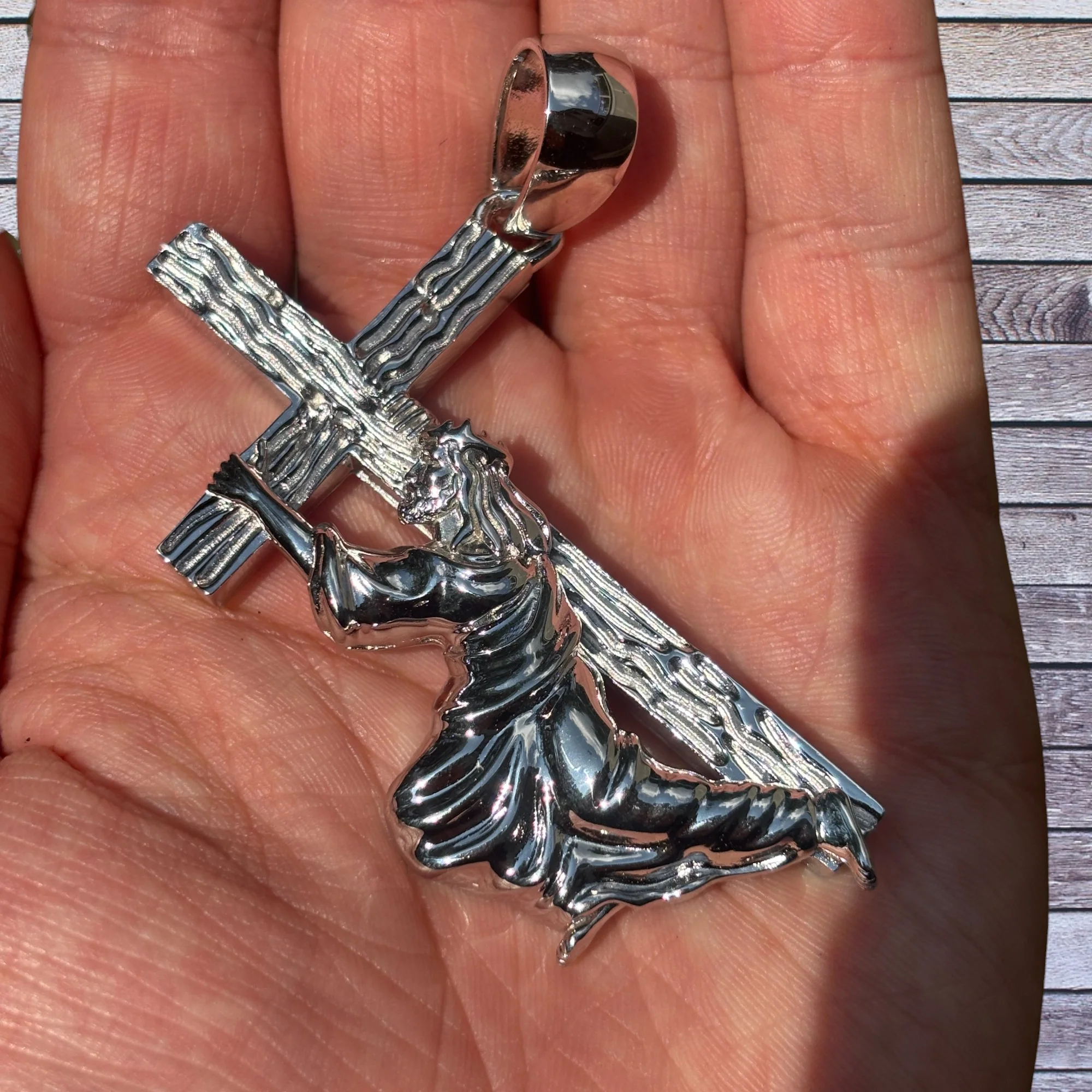 925 Sterling Silver Jesus Carrying Cross Pendant - Large - Image 8