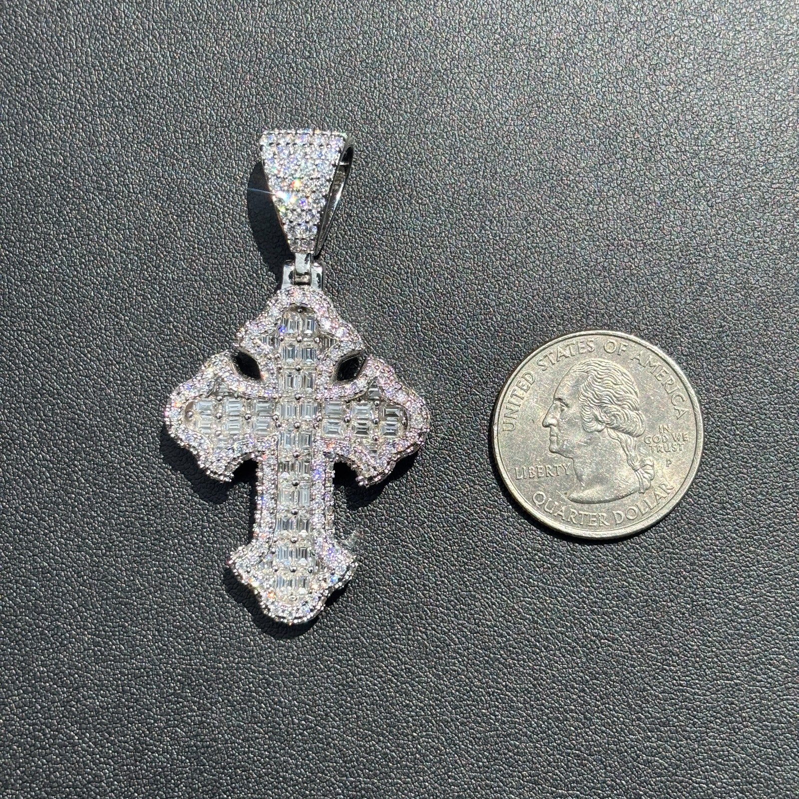 925 Sterling Silver Gothic Cross With Moissanite - Medium - Image 10
