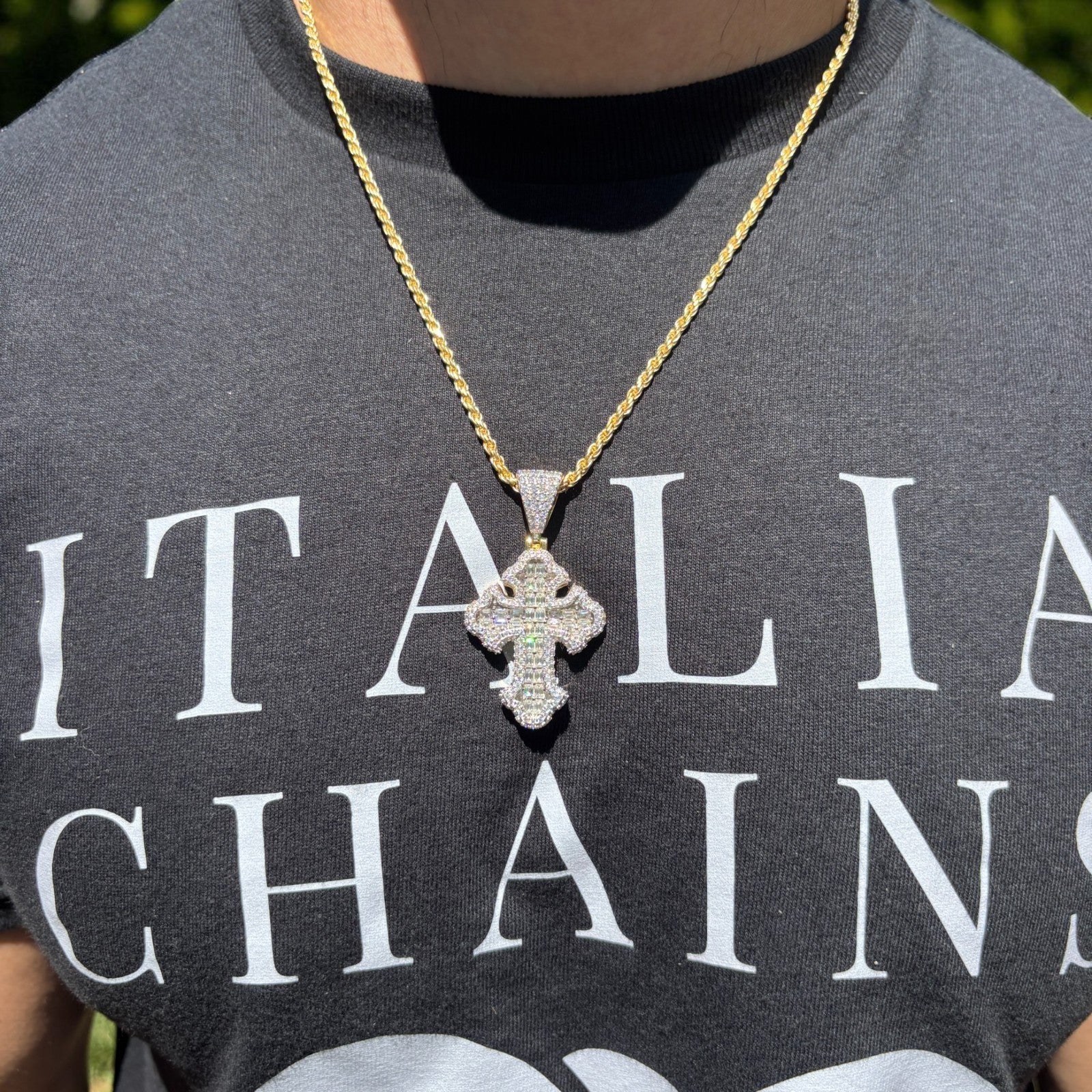 925 Sterling Silver Gothic Cross With Moissanite - Medium - Image 15