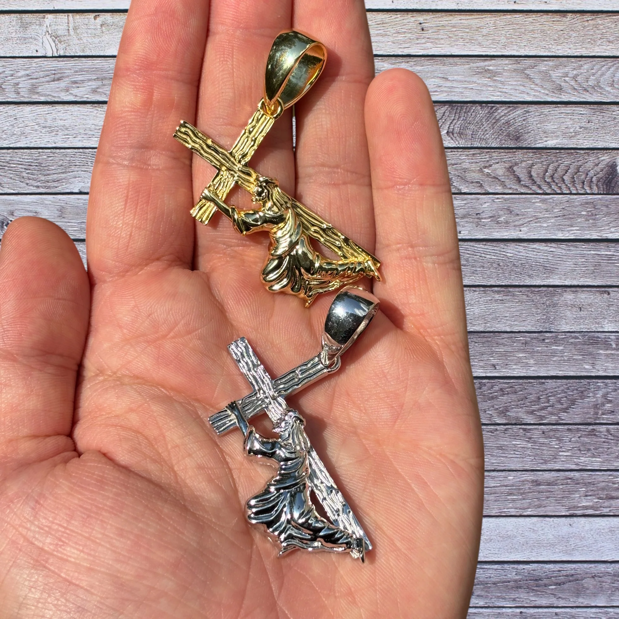925 Sterling Silver Jesus Carrying Cross Pendant - Medium - Image 3