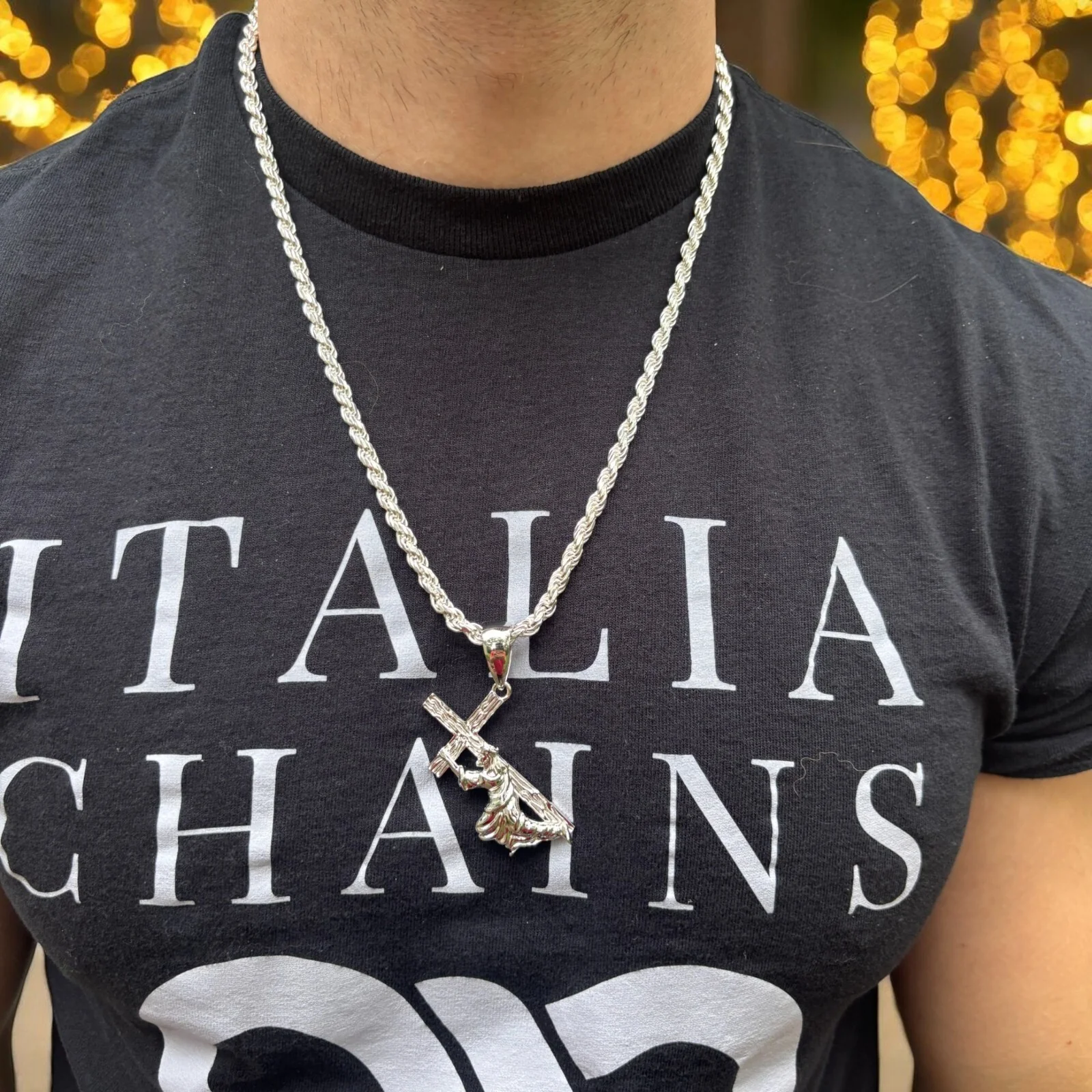 925 Sterling Silver Jesus Carrying Cross Pendant - Medium - Image 7