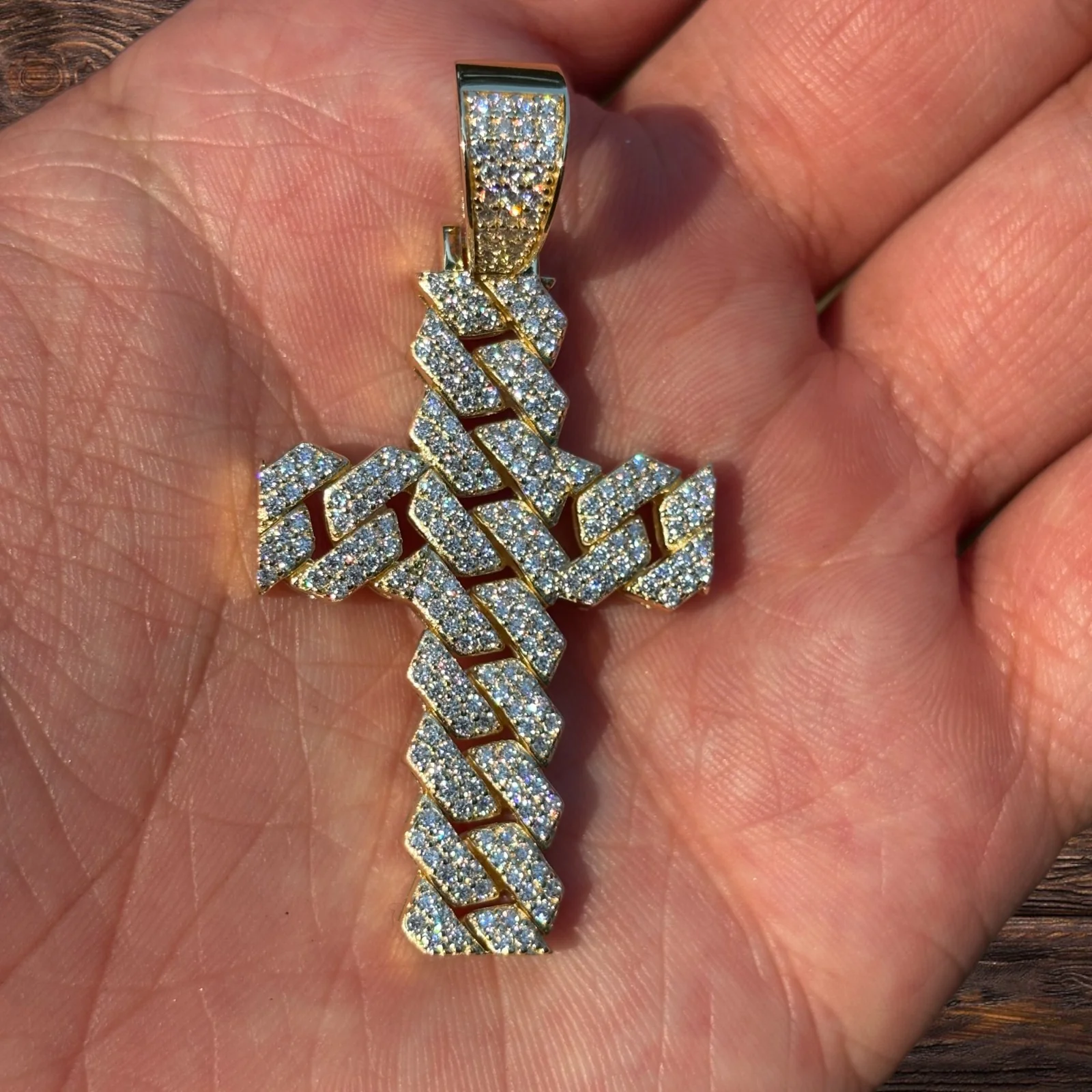 925 Sterling Silver Cuban Prong Cross With Moissanite - Medium - Image 7