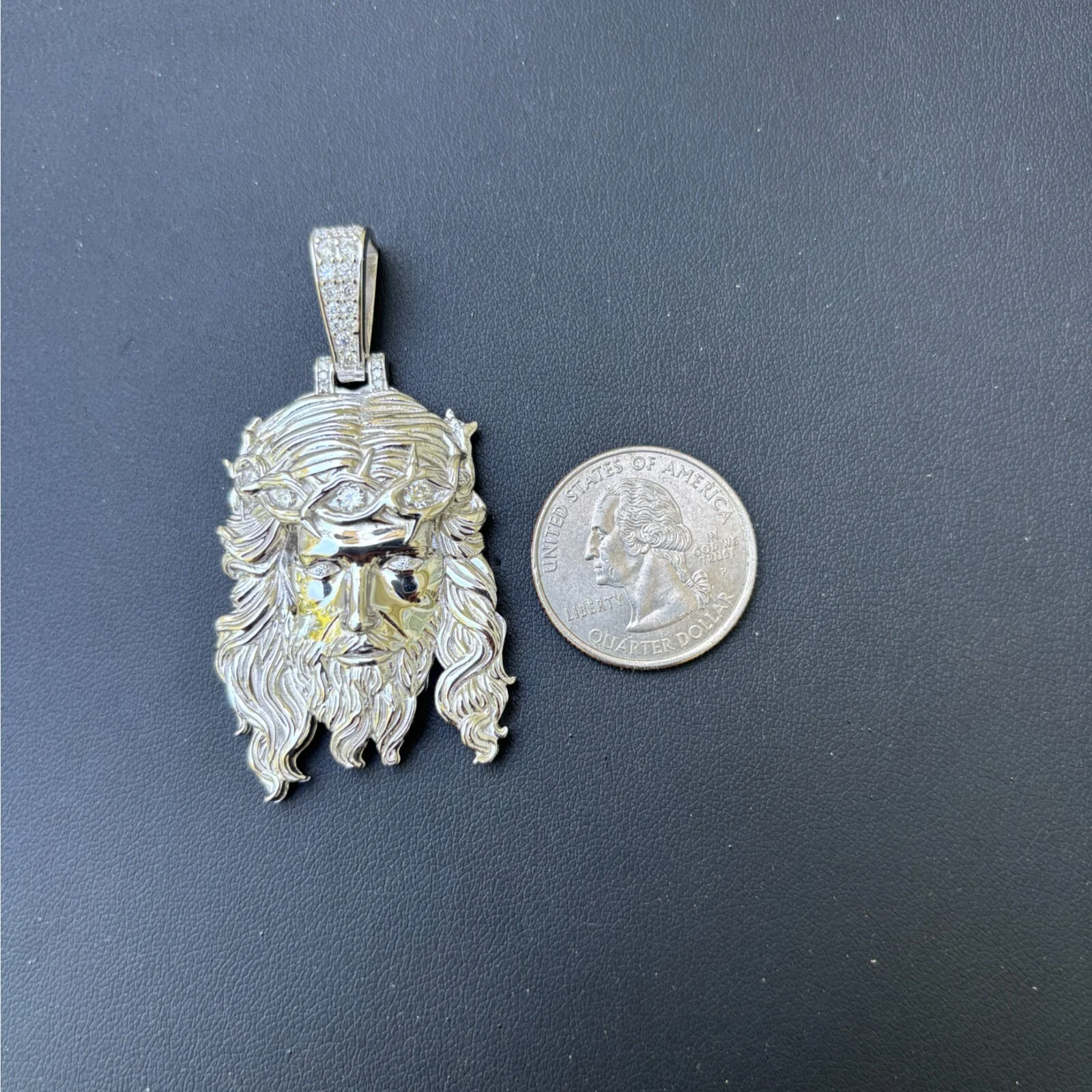 925 Sterling Silver Jesus Pendant With Moissanite - Medium - Image 7