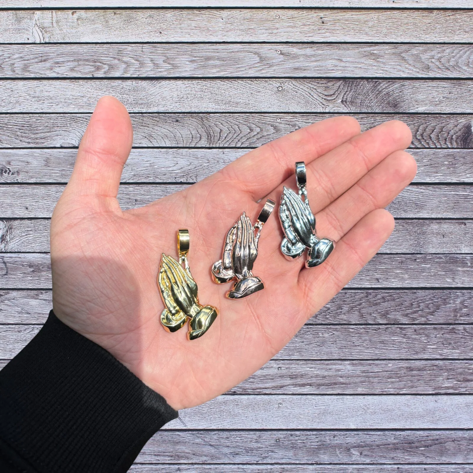 925 Sterling Silver Praying Hands Pendant - Medium - Image 5
