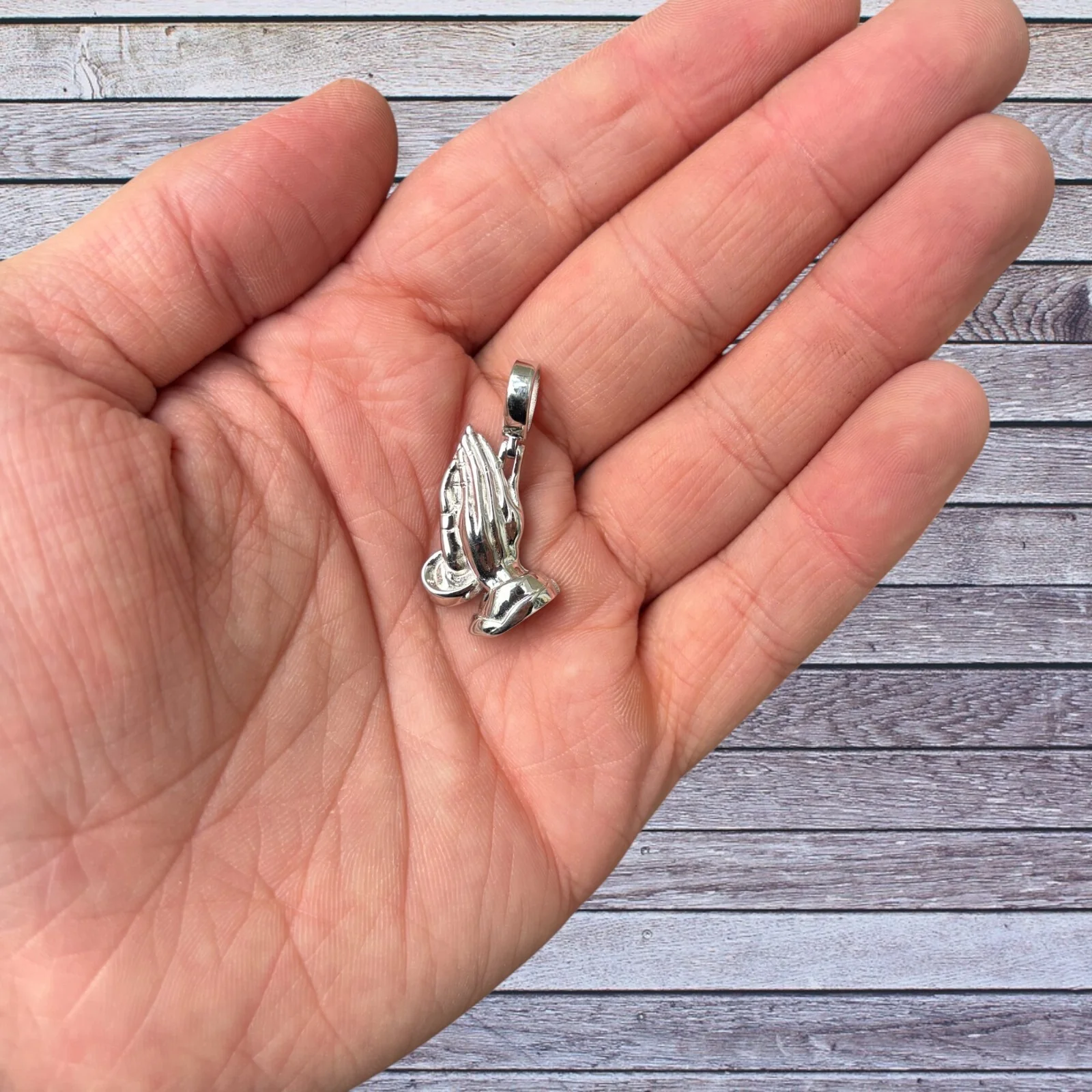 925 Sterling Silver Praying Hands Pendant - Medium - Image 7
