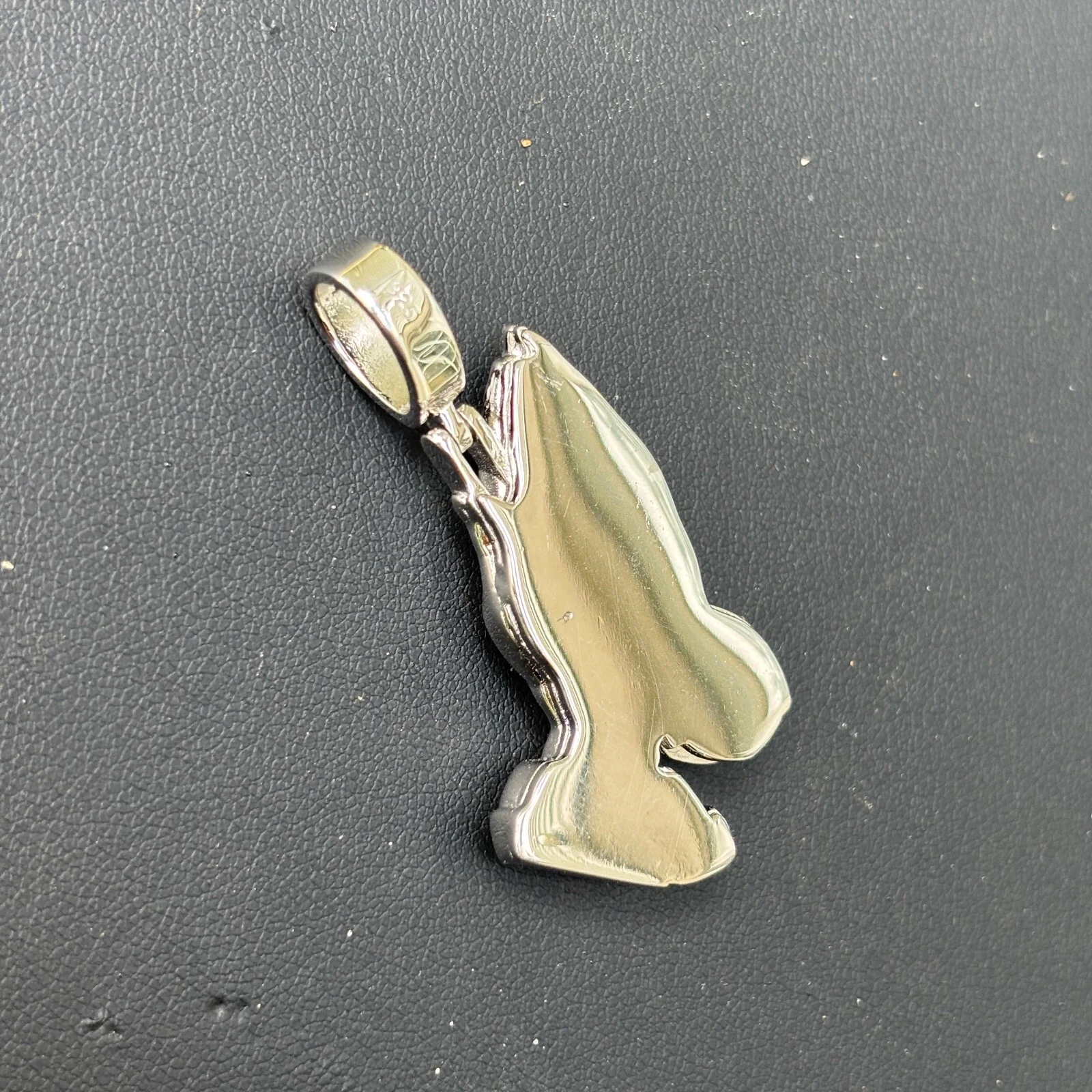 925 Sterling Silver Praying Hands Pendant - Medium - Image 8