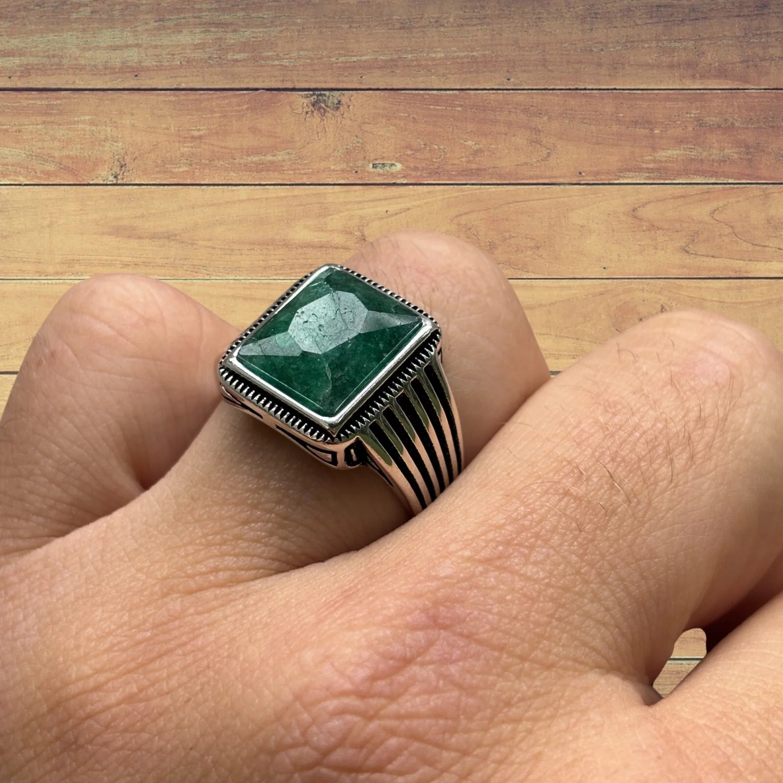 925 Sterling Silver Green Emerald Ring - Image 4