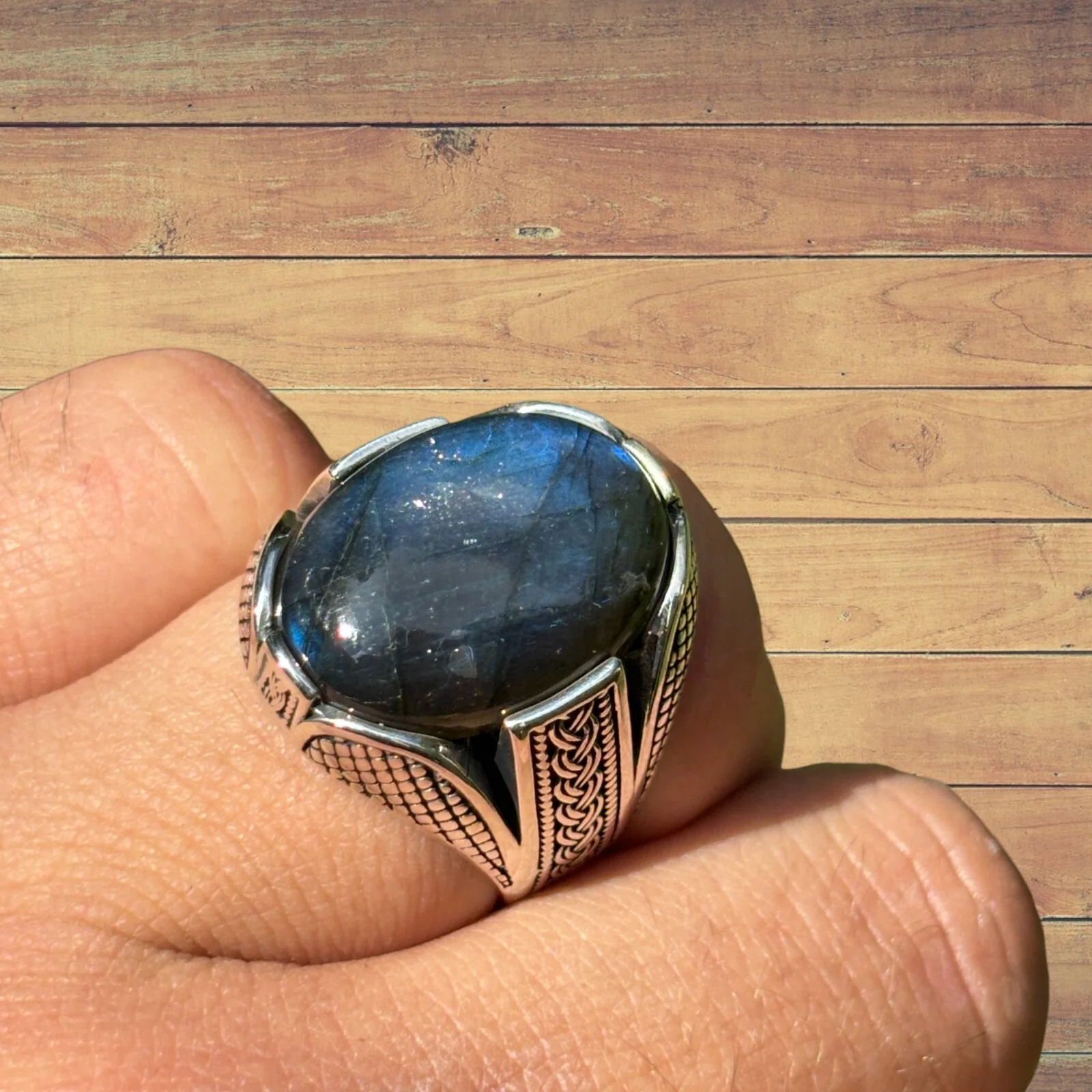 925 Sterling Silver Labradorite Ring - Image 3
