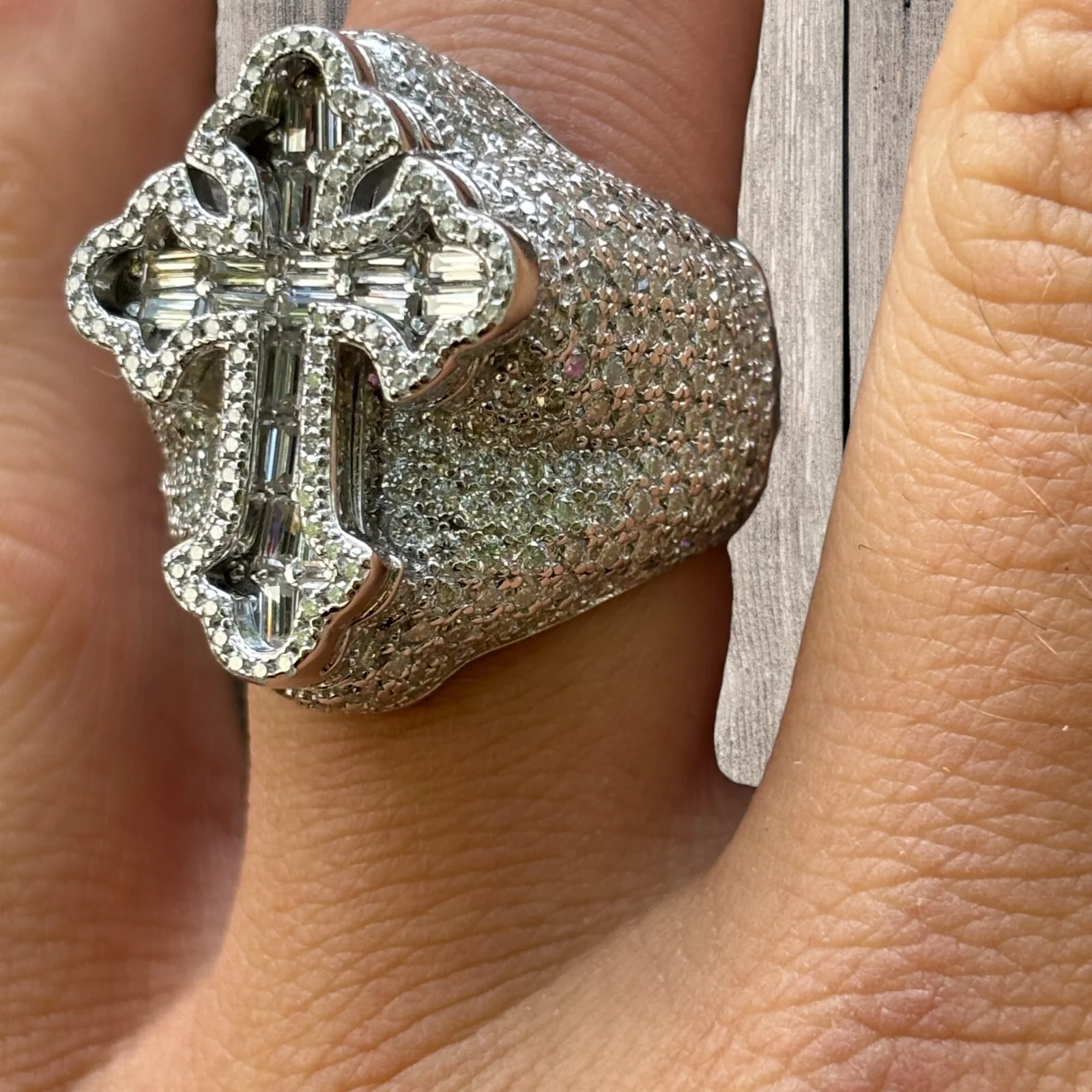 925 Sterling Silver Baguette Cross Ring With Moissanite - Image 5