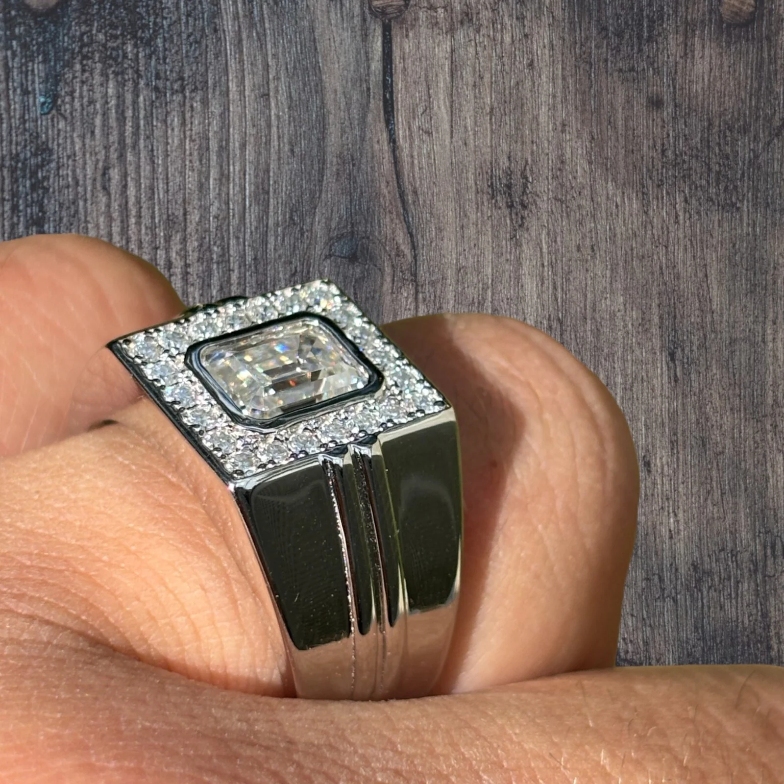 925 Sterling Silver Emerald Cut Ring With Moissanite - Image 4