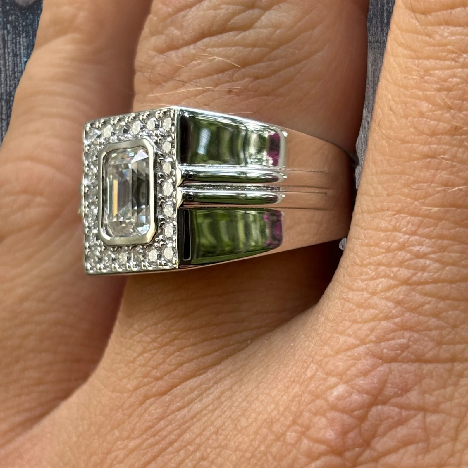 925 Sterling Silver Emerald Cut Ring With Moissanite - Image 5