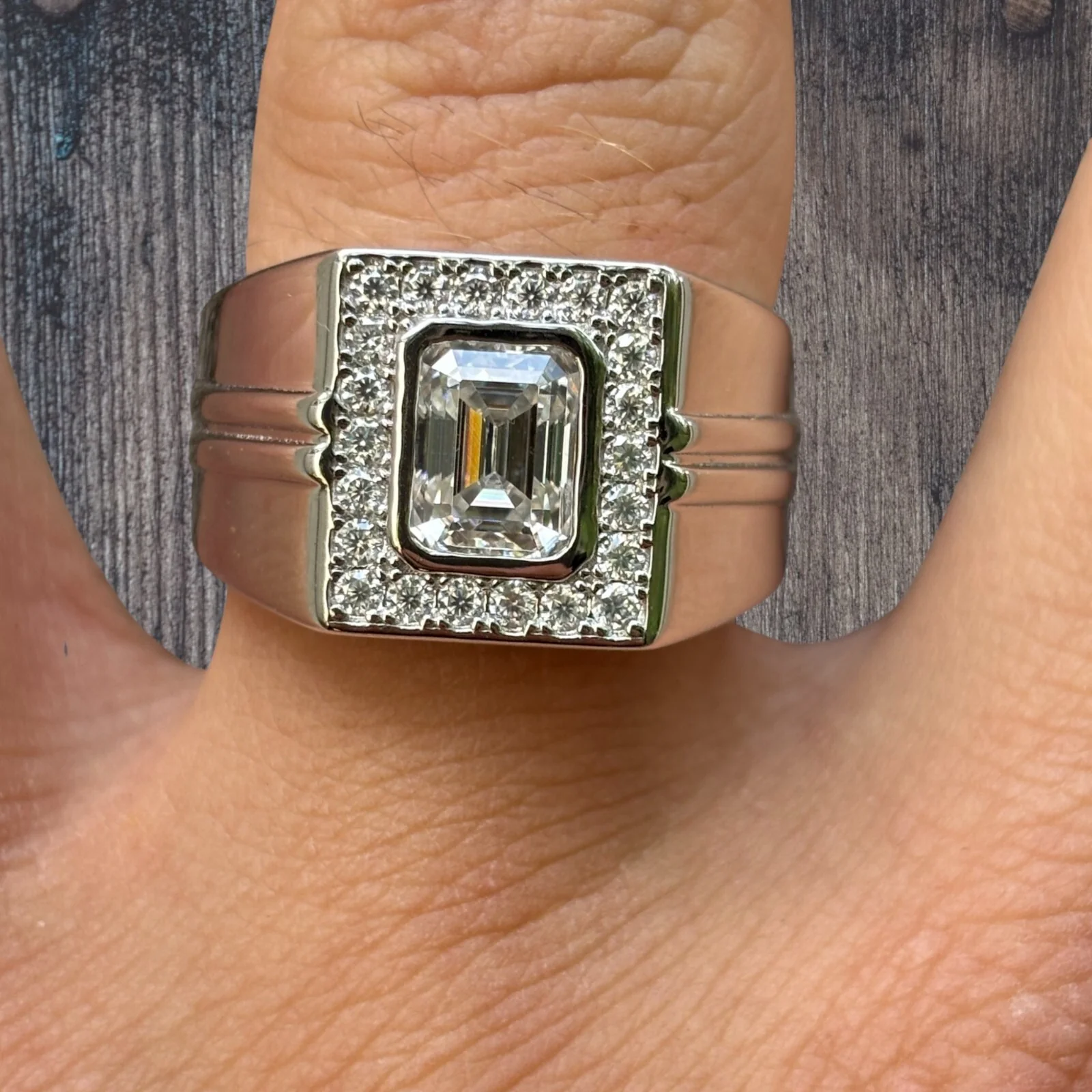925 Sterling Silver Emerald Cut Ring With Moissanite - Image 6