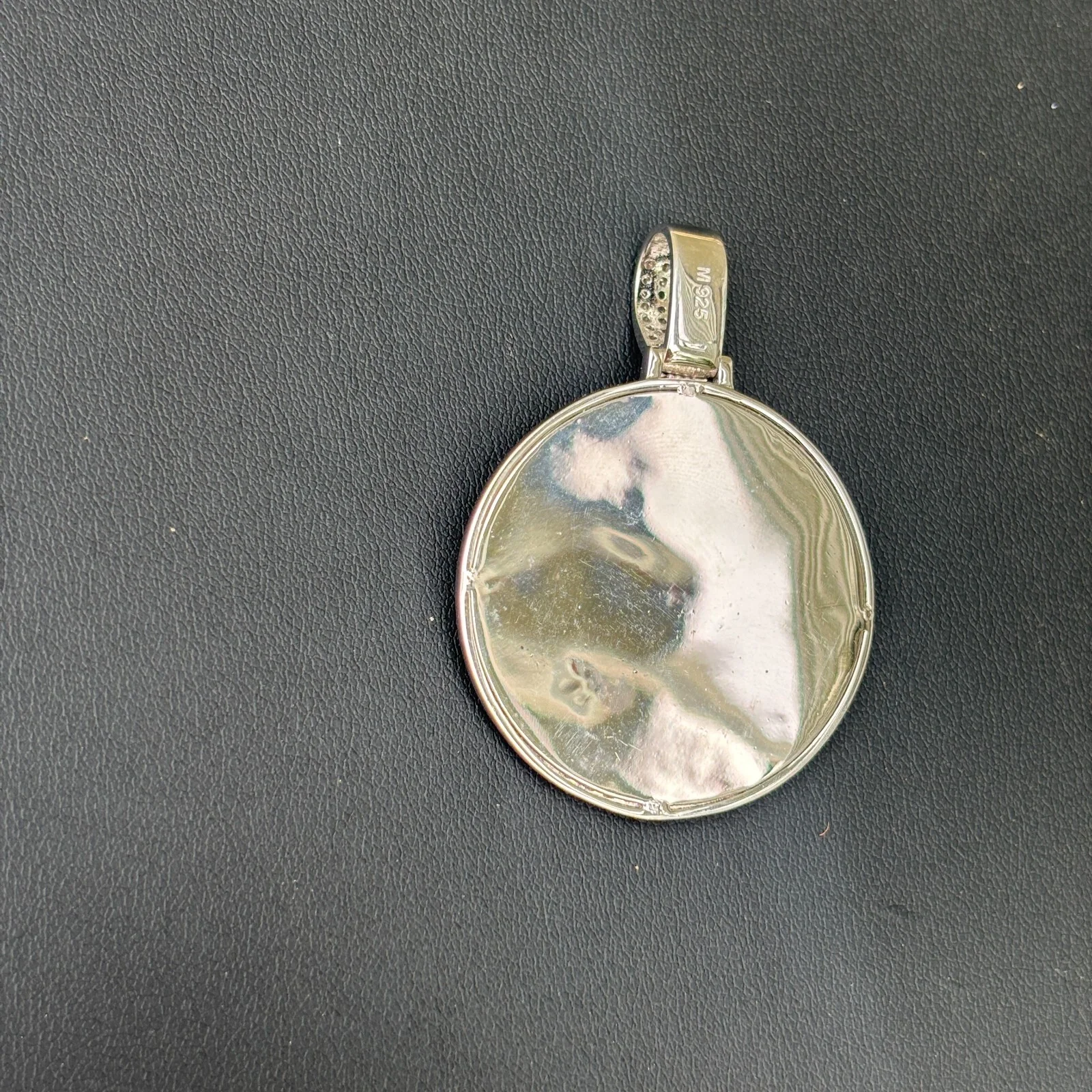 925 Sterling Silver Round Medallion Virgin Mary Pendant With Moissanite - Image 7