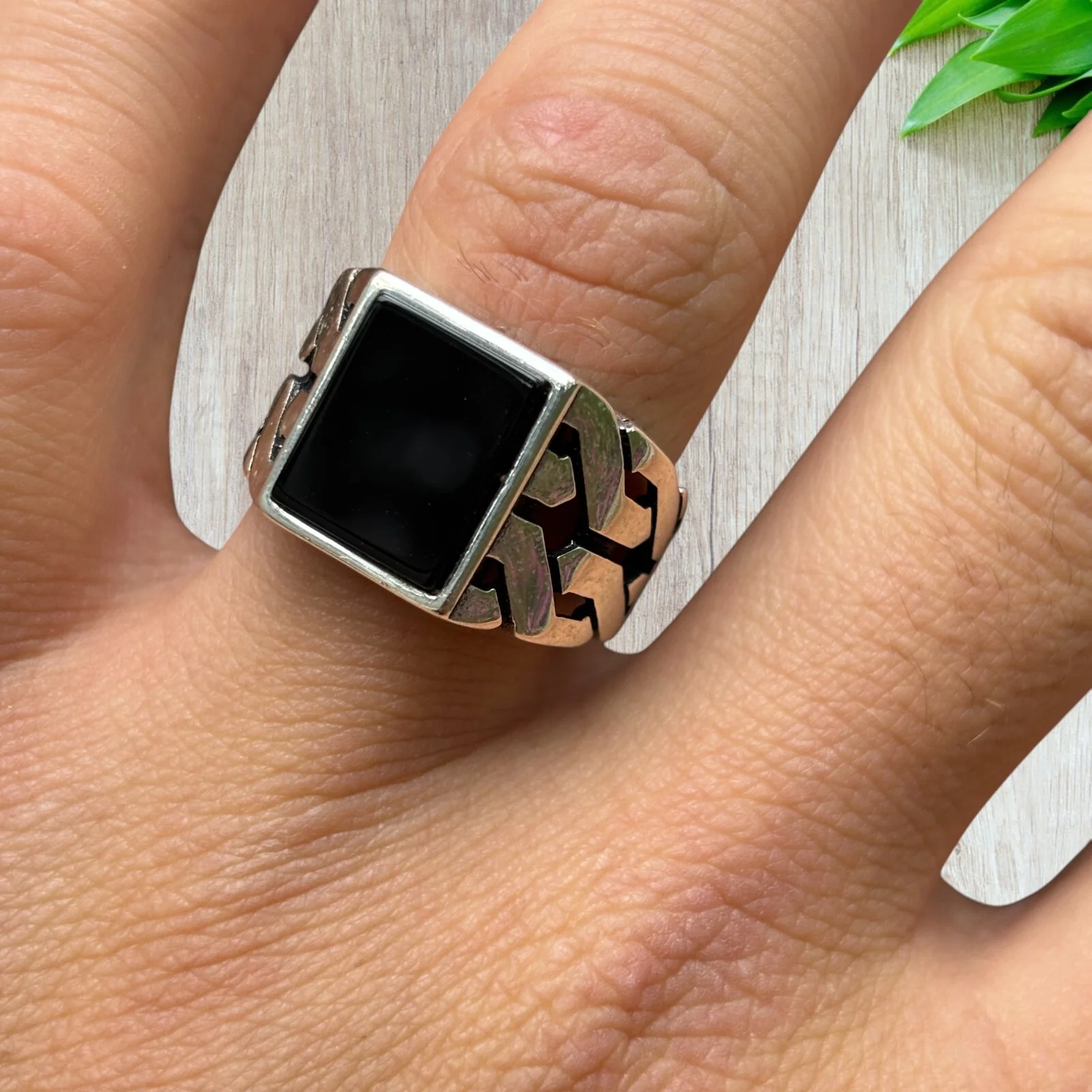 925 Sterling Silver Rectangular Black Onyx Stone Ring - Image 9