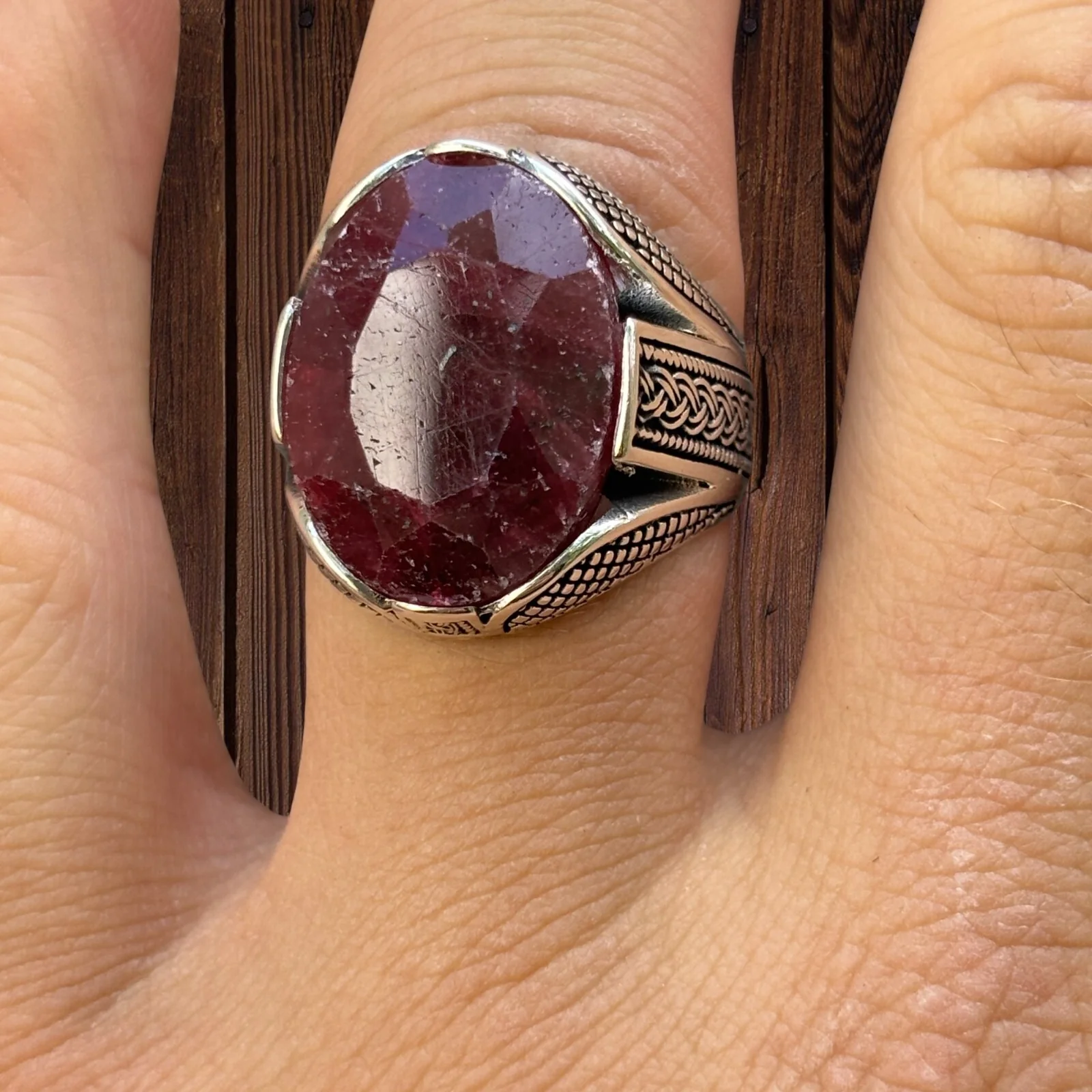 925 Sterling Silver Red Ruby Oval Stone Ring - Image 3