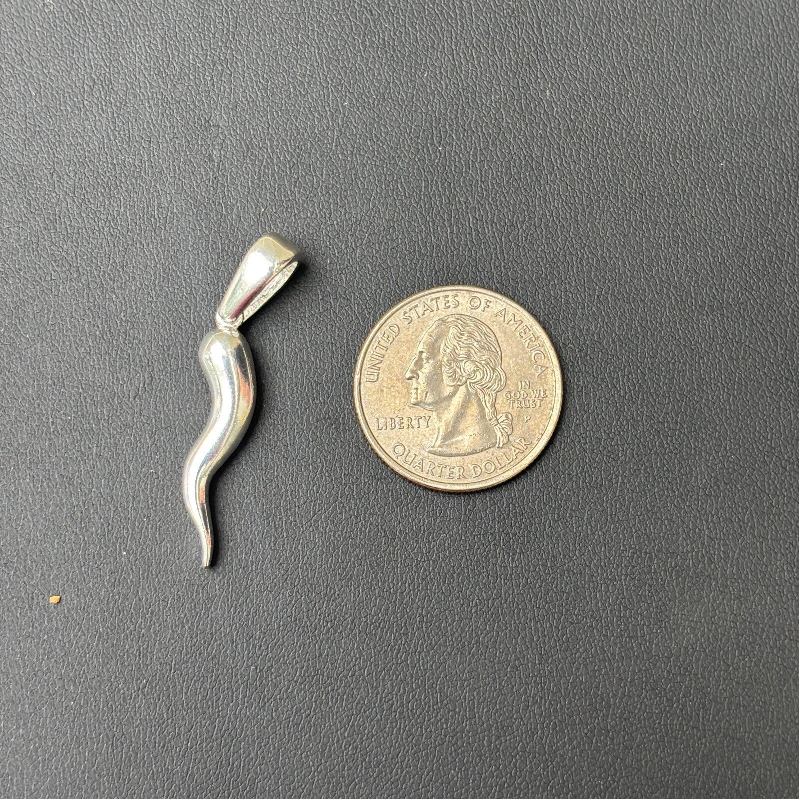 925 Sterling Silver Italian Horn Pendant - Image 6