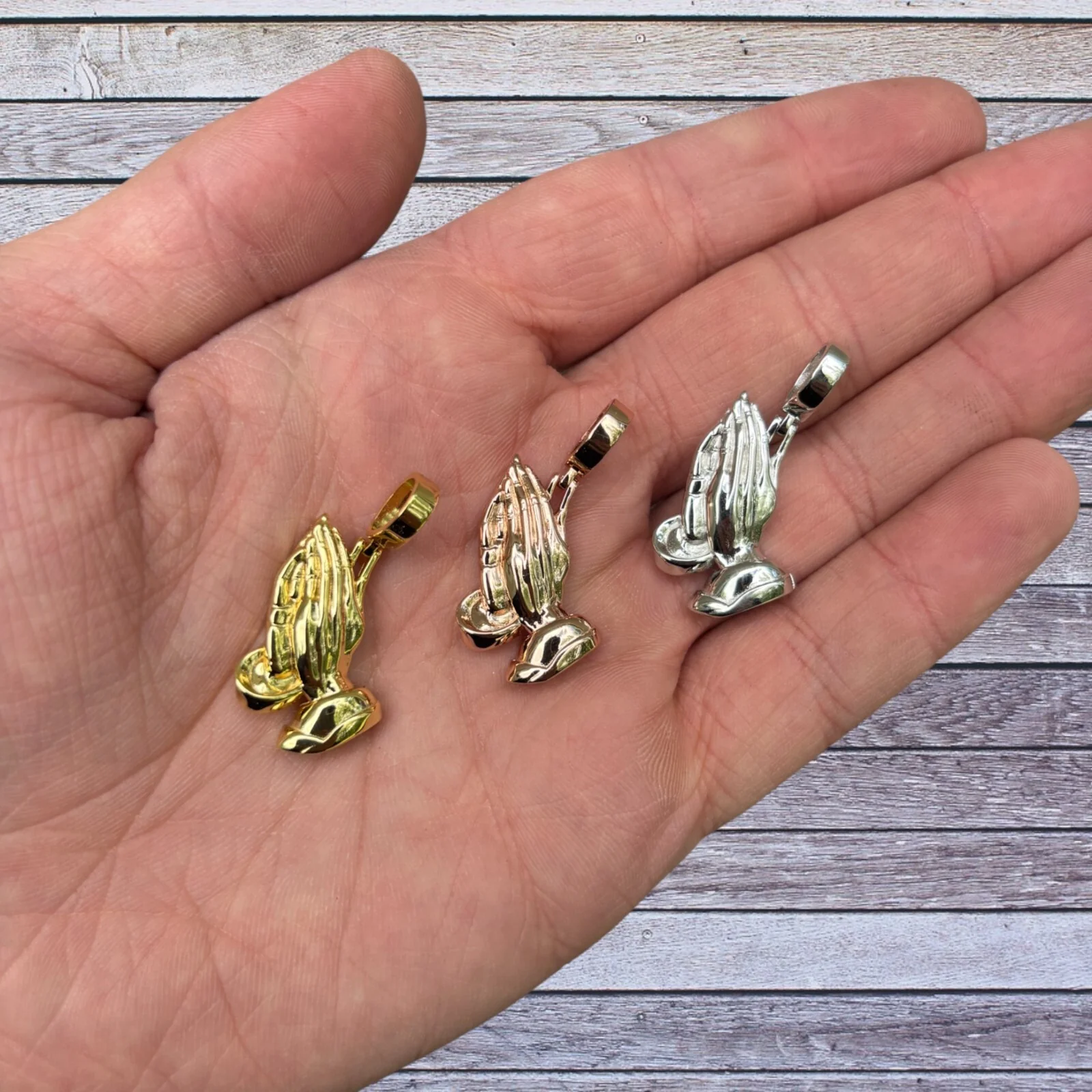 925 Sterling Silver Praying Hands Pendant - Small - Image 4