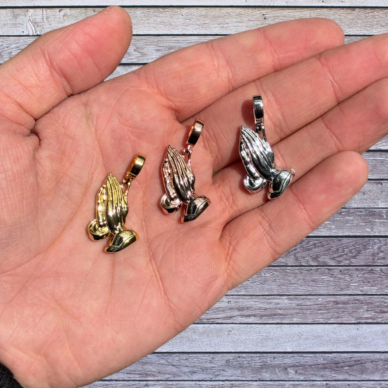 925 Sterling Silver Praying Hands Pendant - Small - Image 5